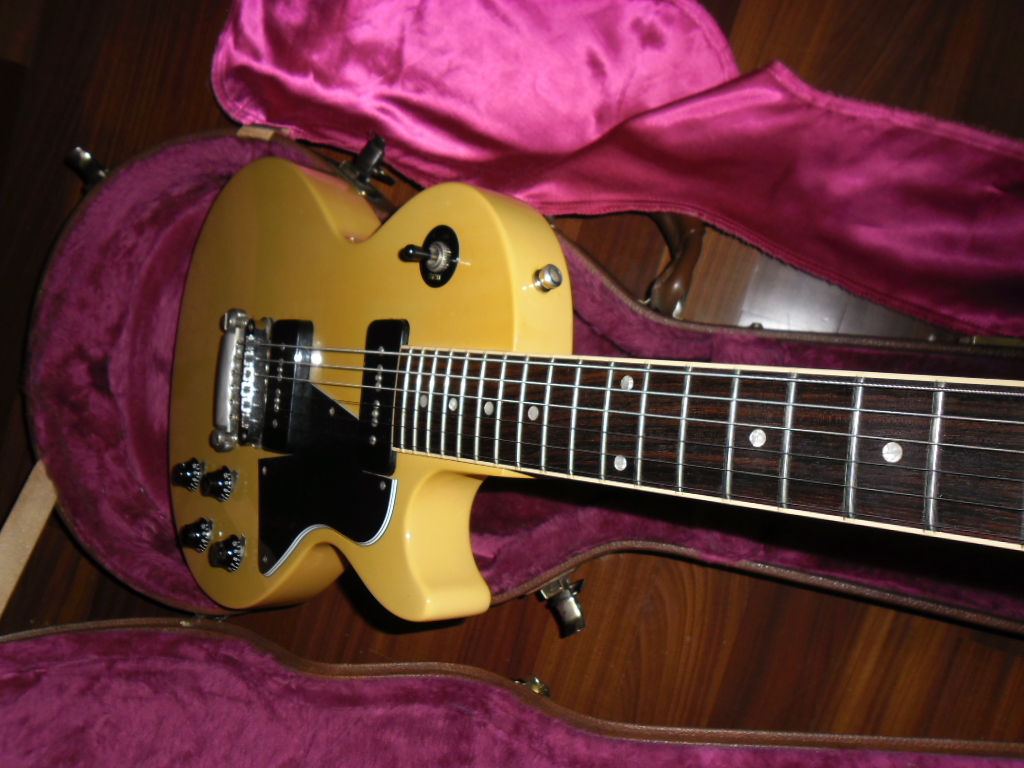 Photo Gibson Les Paul Special TV Yellow Gibson les paul special yellow TV single cut Photo Gibson Les Paul Special TV Yellow Gibson les paul special yellow TV single cut