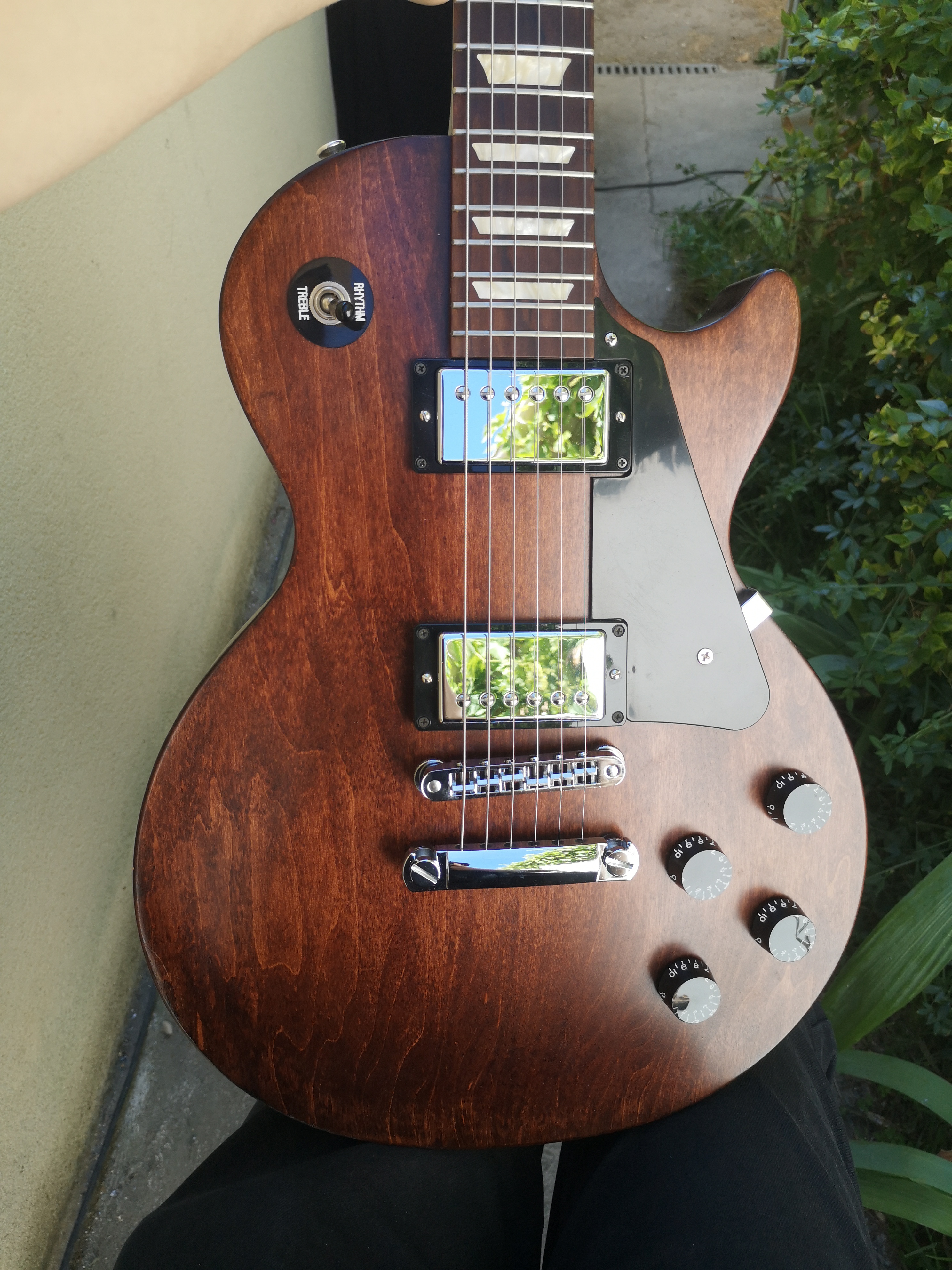 Les Paul Studio Faded Gibson Les Paul Studio Faded Audiofanzine