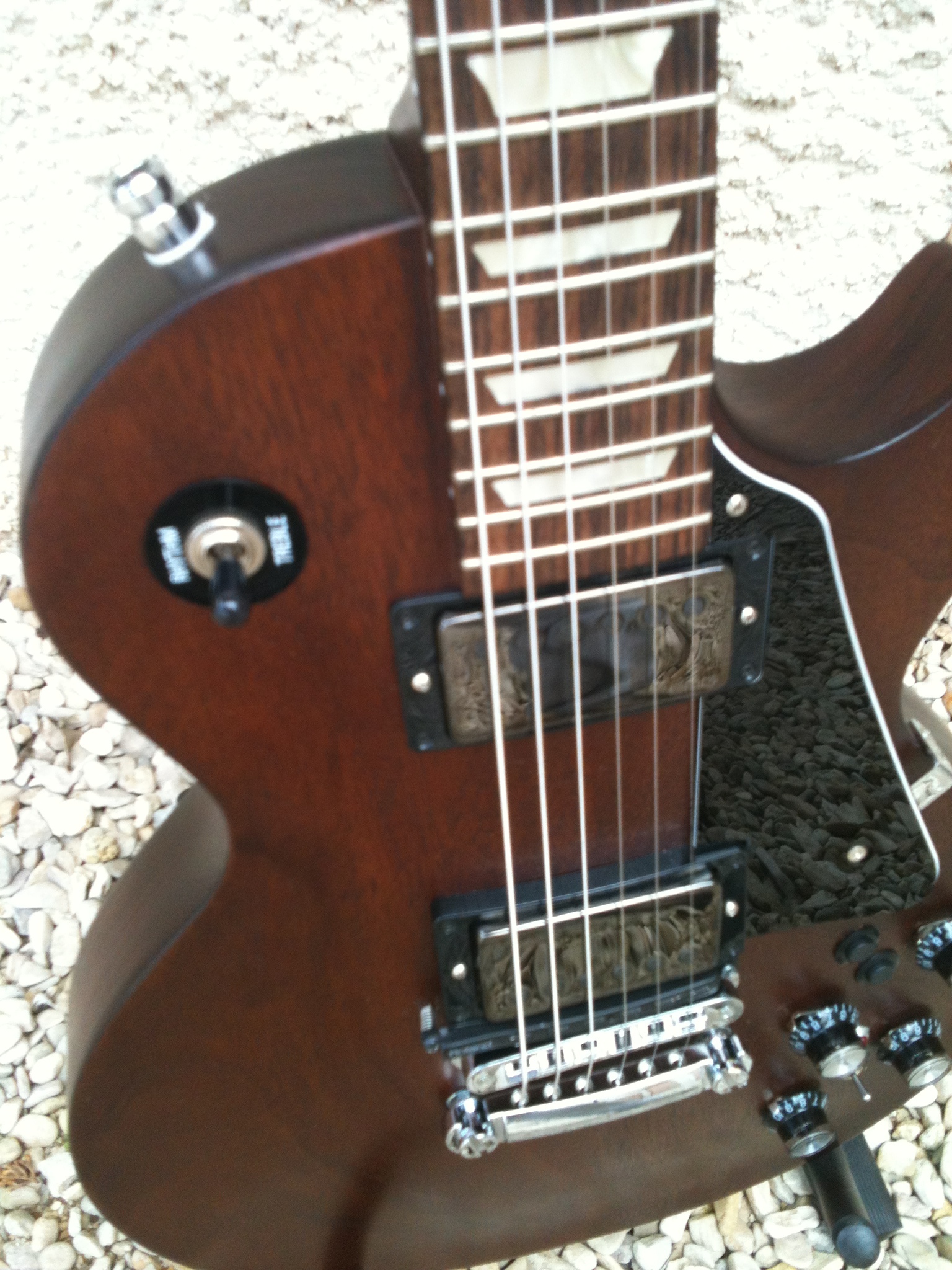 Photo Gibson Les Paul Studio Faded Worn Brown Gibson Les Paul Studio Faded Worn Brown