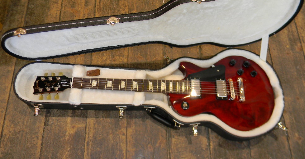 gibson-les-paul-studio-wine-red-w-chrome-hardware-602536.jpg