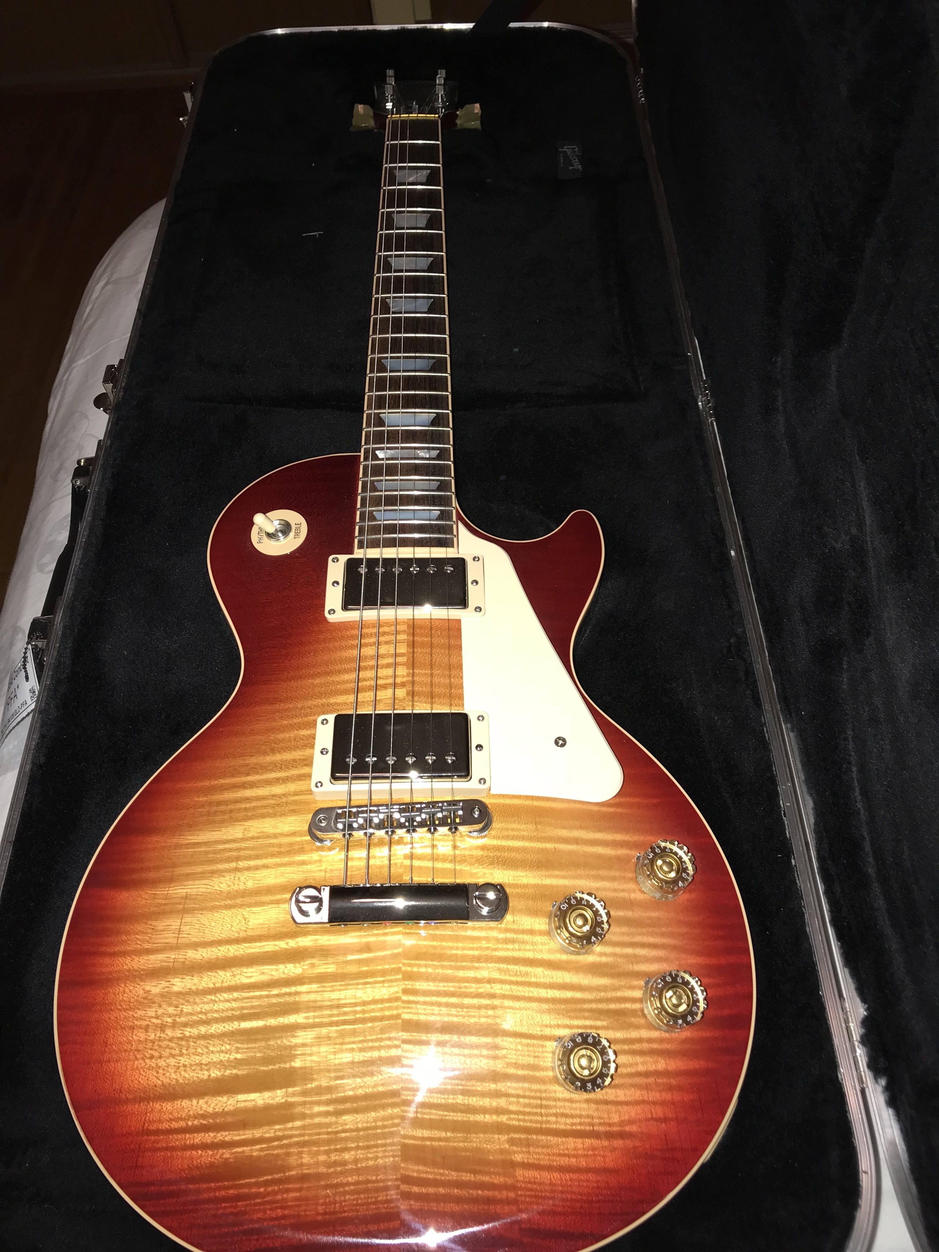 LES PAUL TRADITIONAL Gibson Les Paul Traditional Audiofanzine