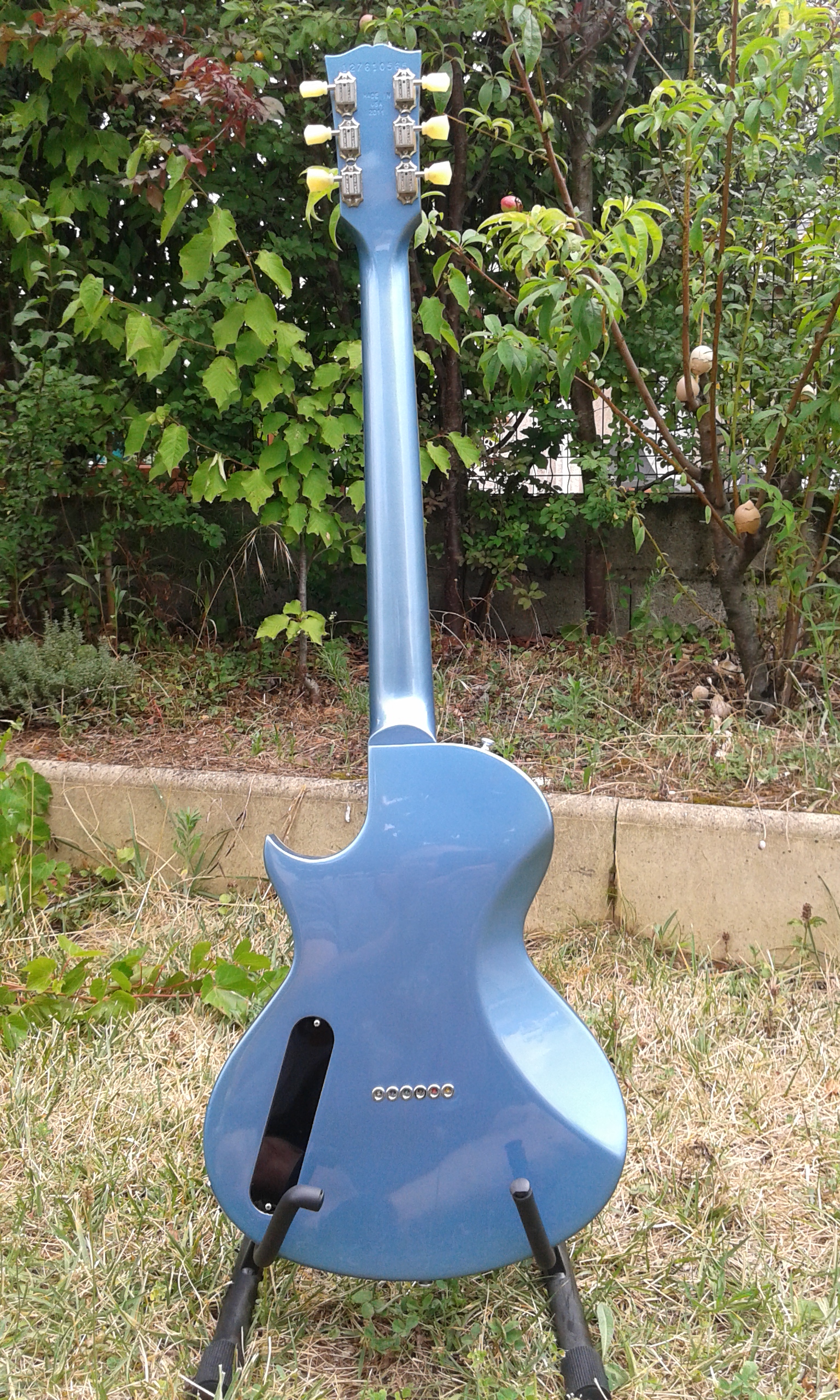 NIGHTHAWK STUDIO GOLDTOP Gibson Nighthawk Studio Goldtop