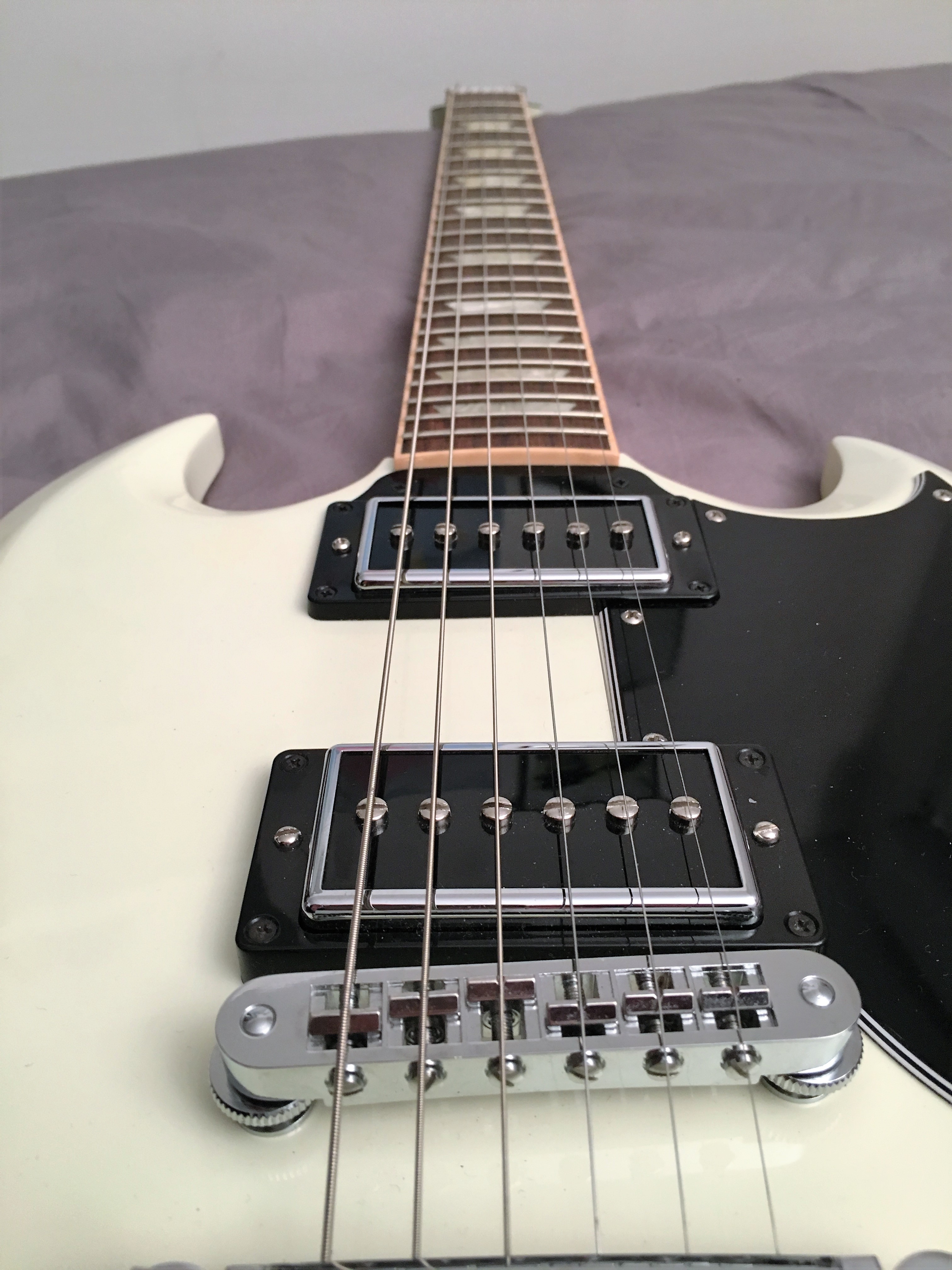 Gibson SG Standard 2013 - Classic White image (#1651761) - Audiofanzine