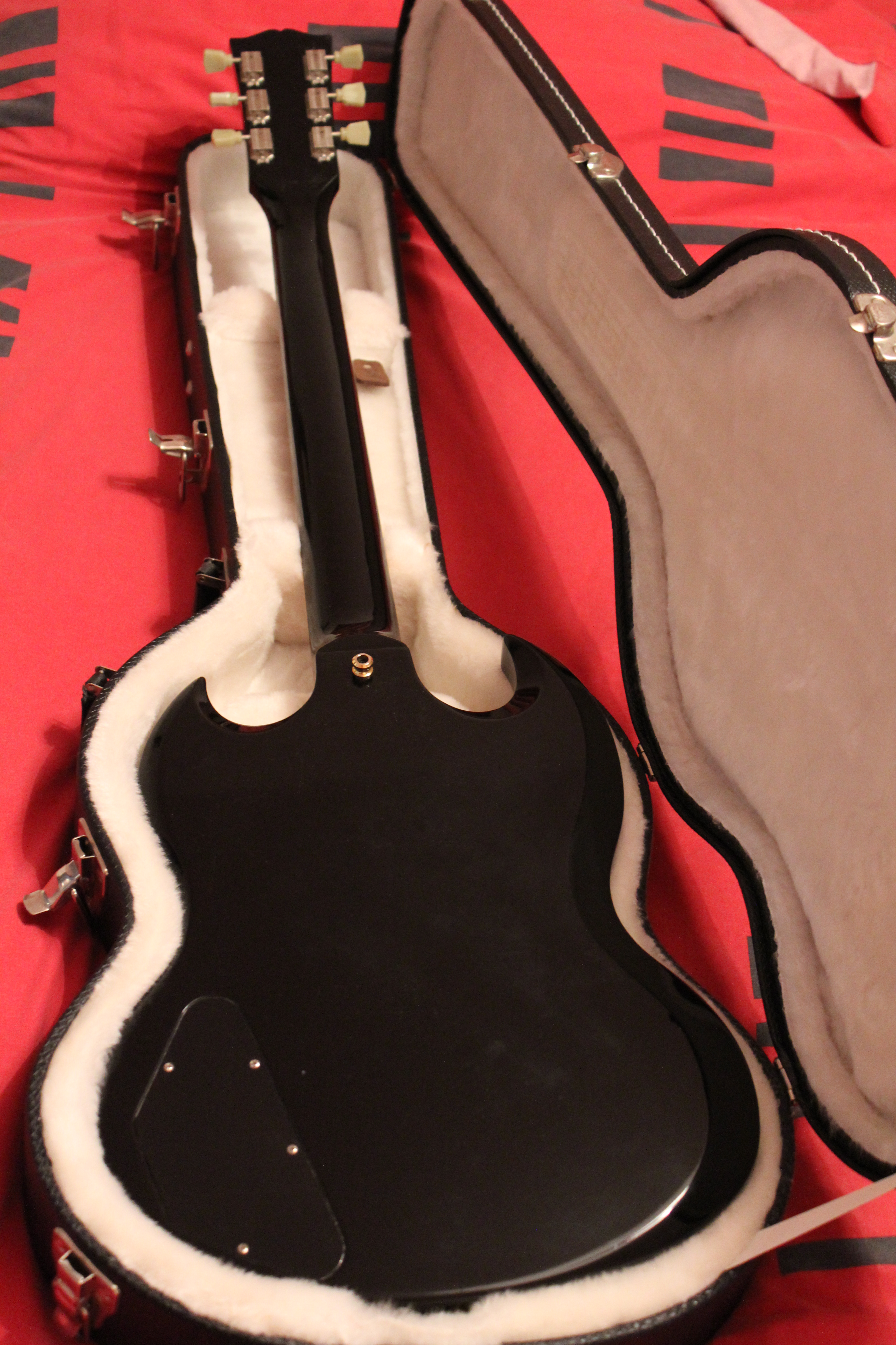 Photo Gibson SG Standard - Ebony : Gibson SG Standard - Ebony (35424
