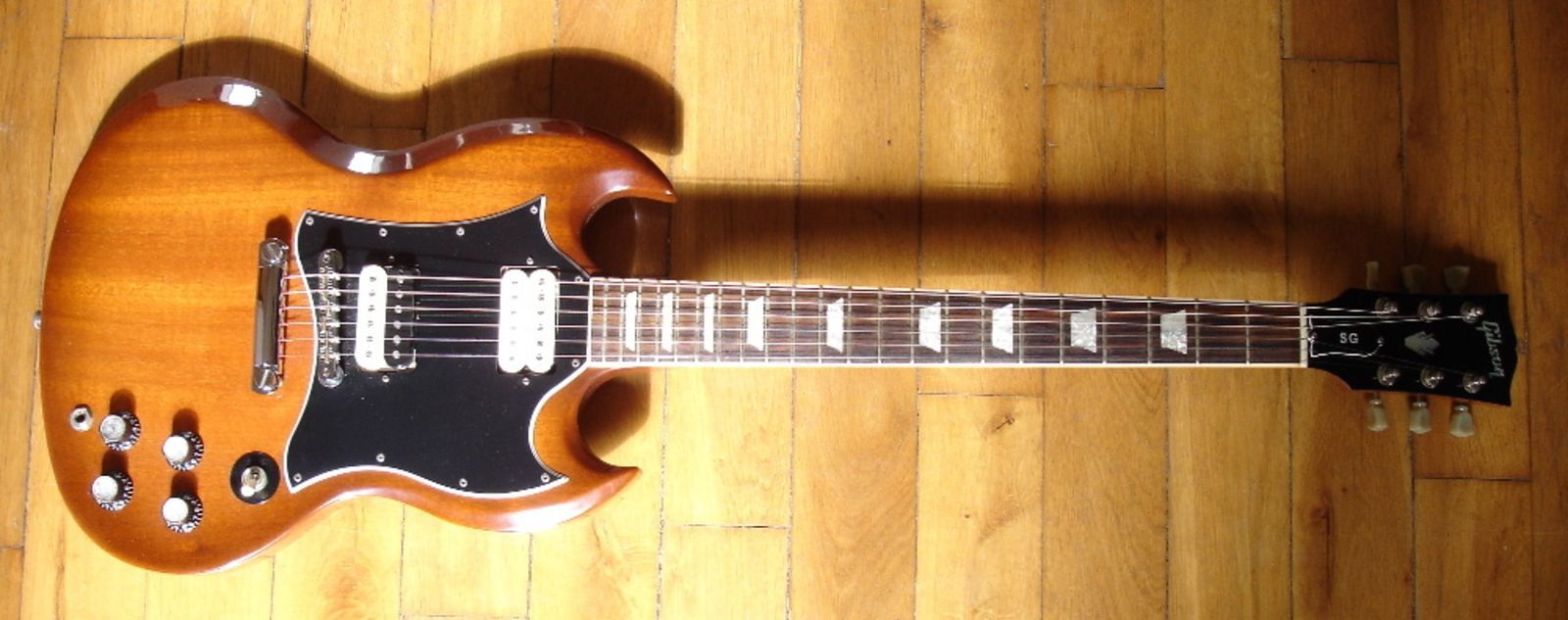 Gibson SG Standard Limited - Natural Burst image (#19015) - Audiofanzine