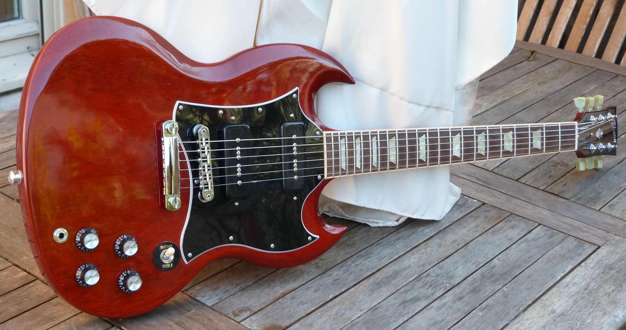 gibson sg standard p90