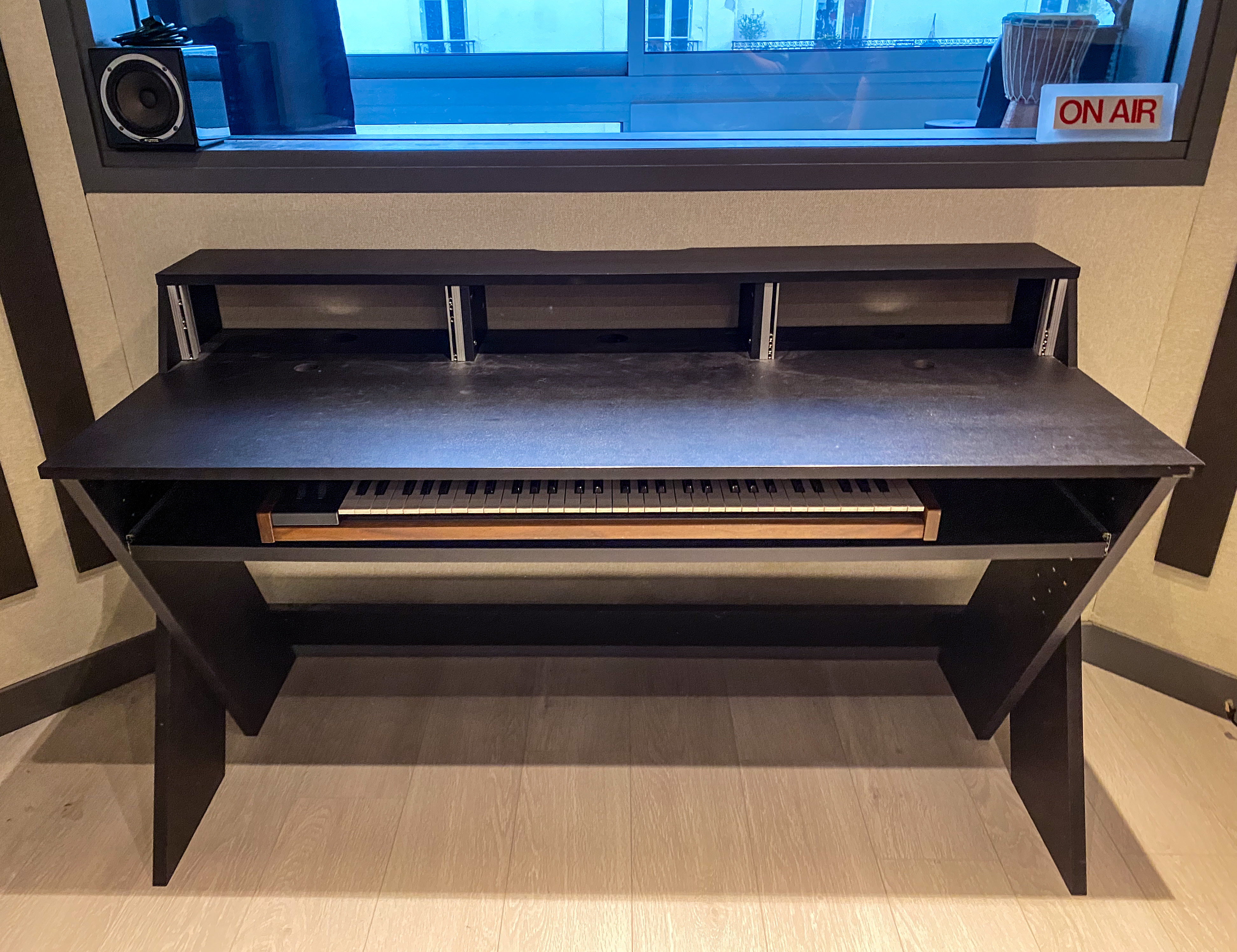 Glorious Sound Desk Pro black – Thomann France