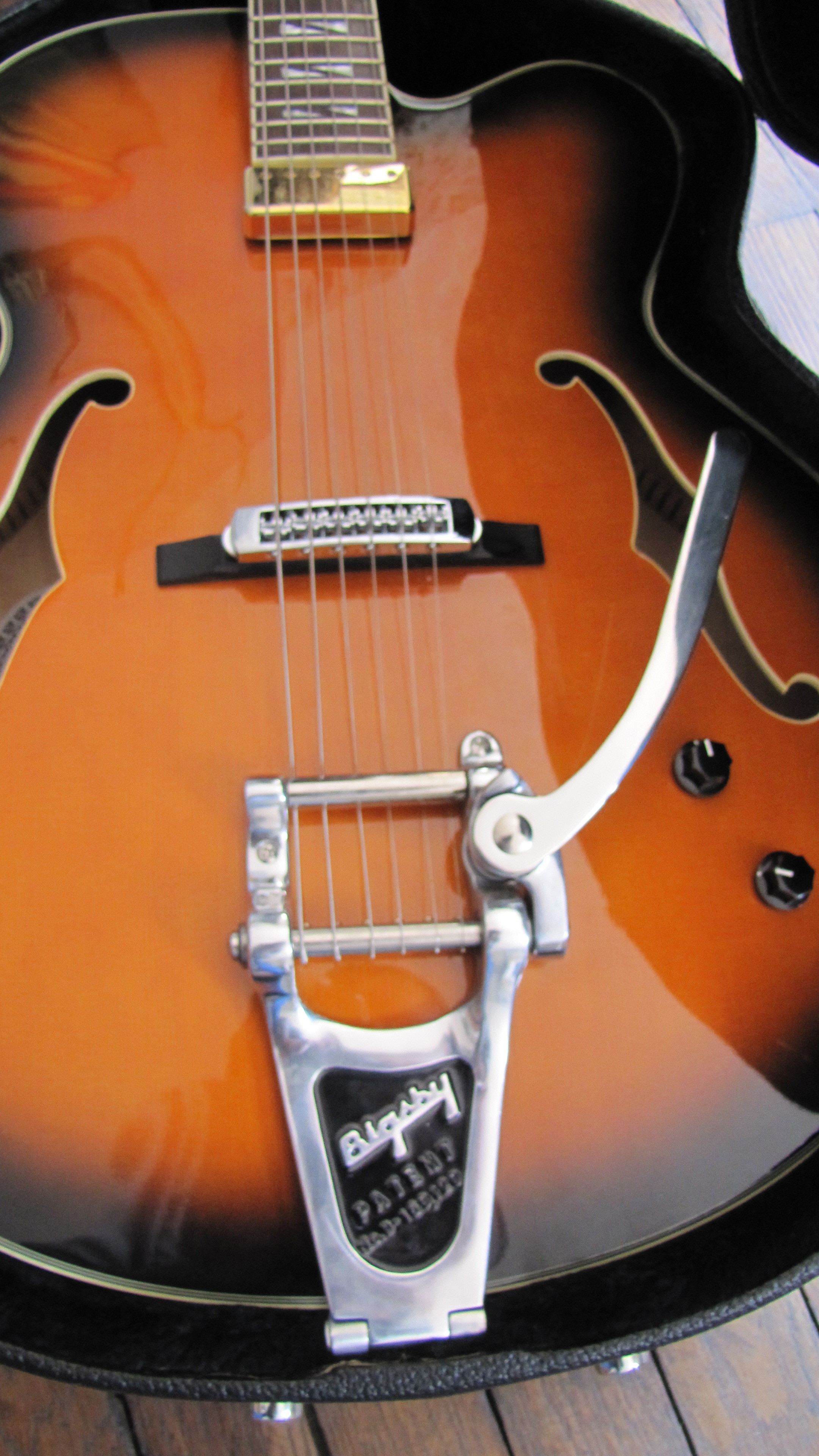 G61191959 Chet Atkins Tennessee Rose Gretsch Audiofanzine