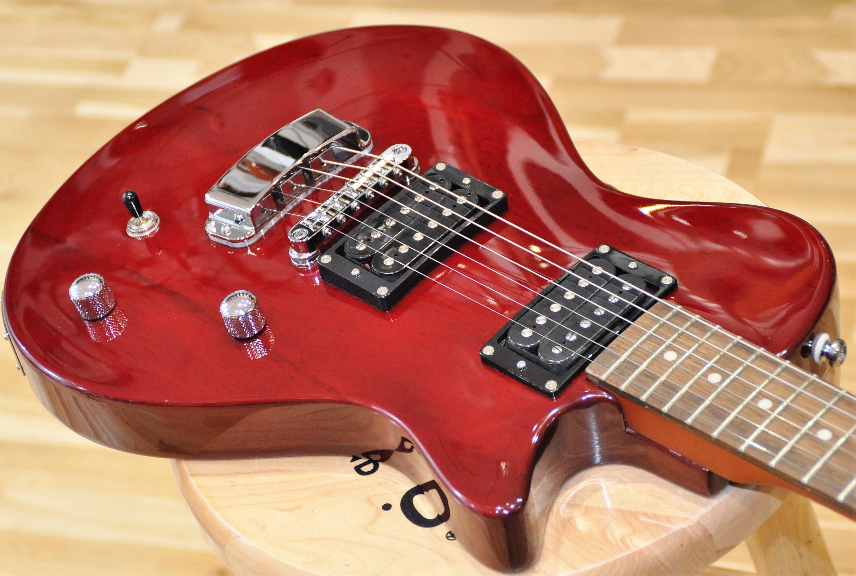 ULTRA SWEDE ESN Hagstrom Ultra Swede ESN Audiofanzine