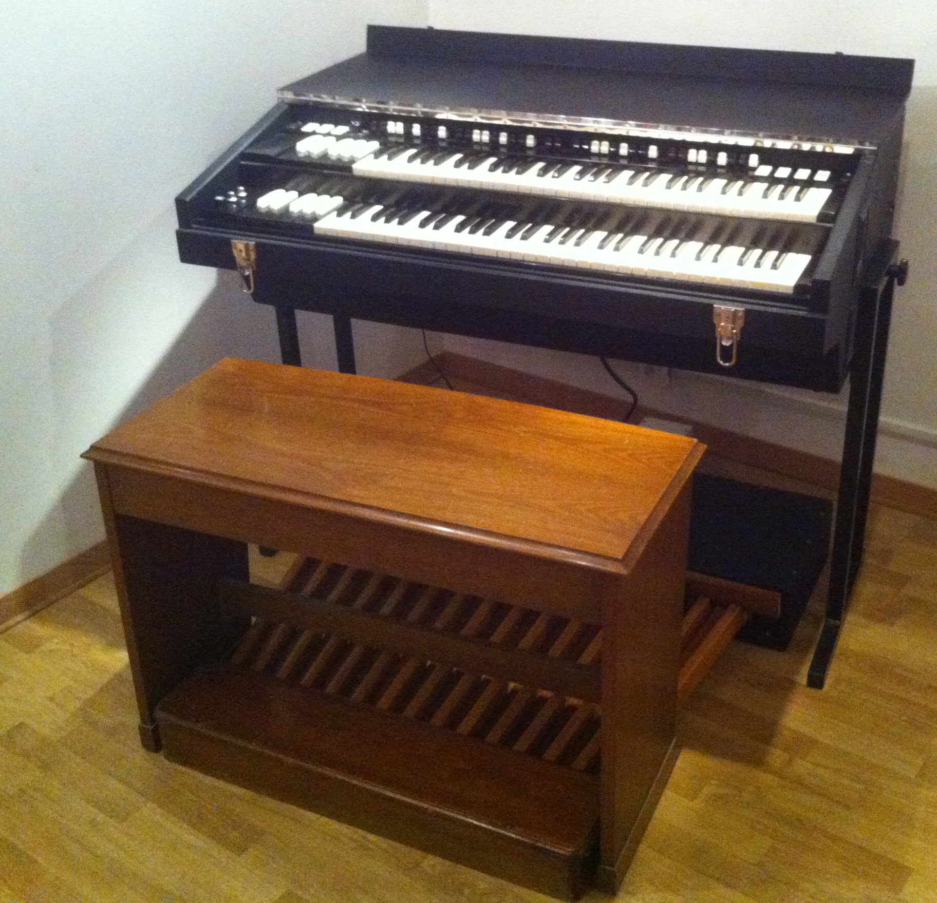 Hammond B3 Portable Bertram Image (#634586) - Audiofanzine