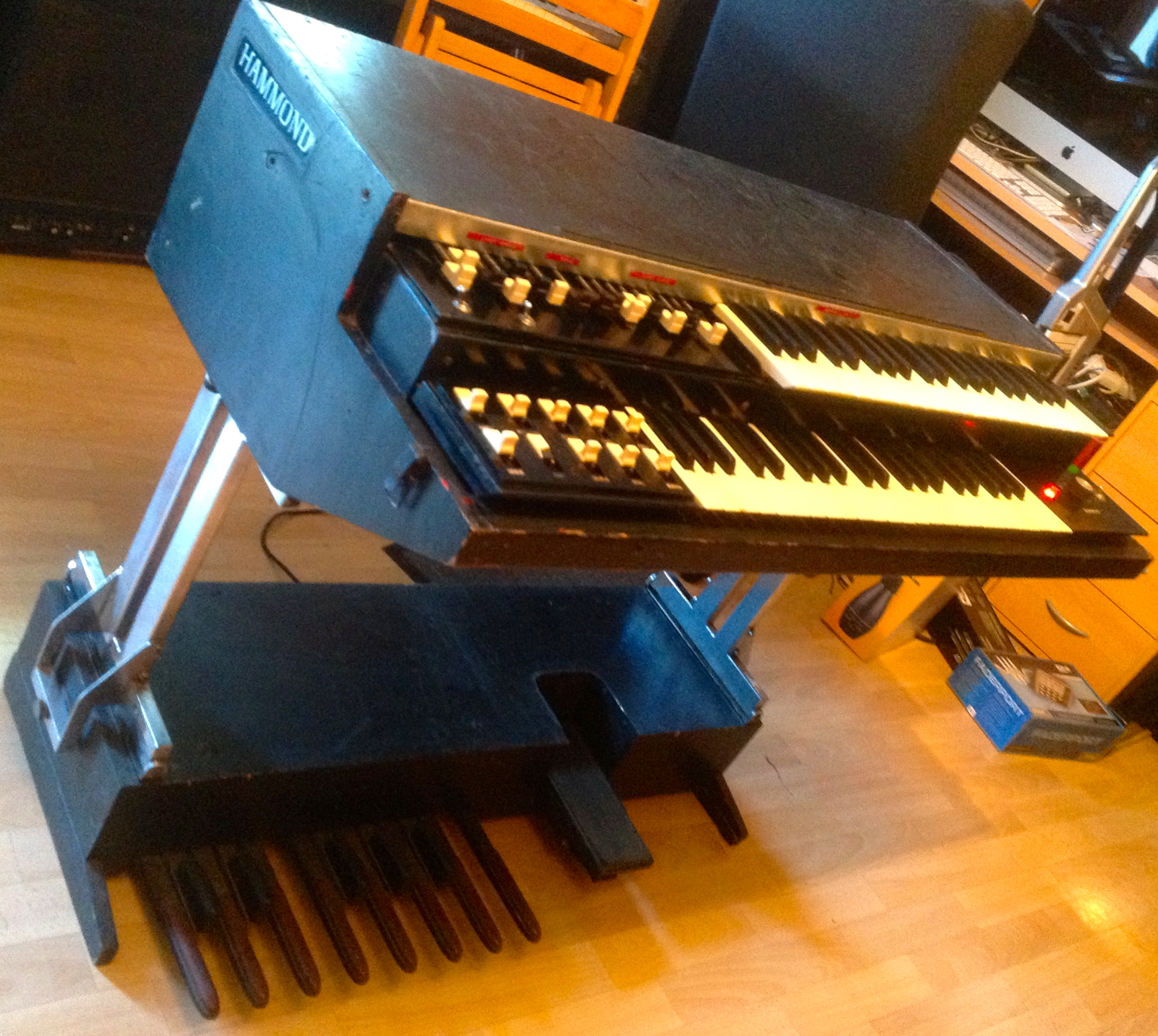 Photo Hammond L100 P Hammond L100 P (47915) (484330) Audiofanzine