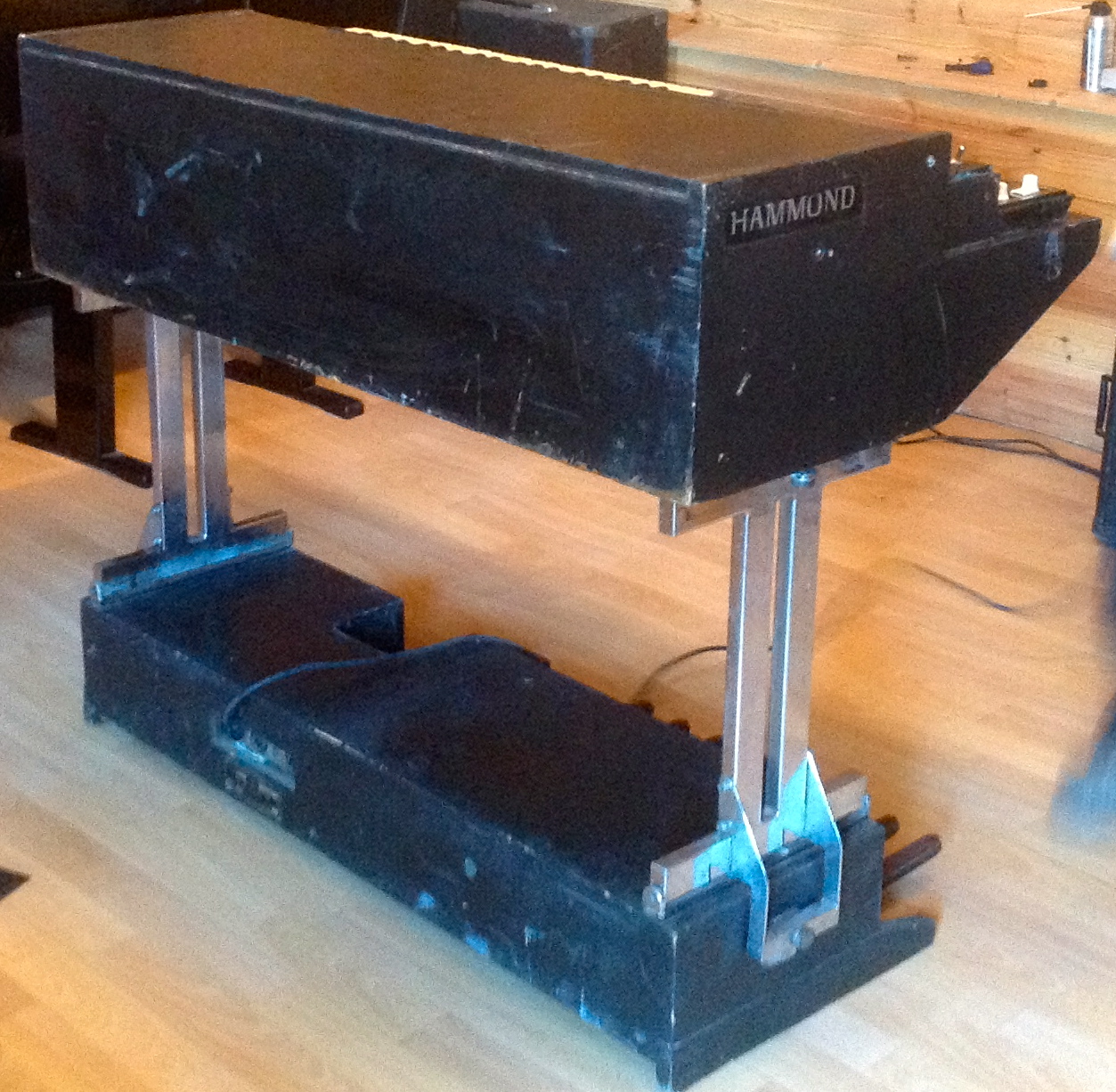 Photo Hammond L100 P Hammond L100 P (57437) (484333) Audiofanzine