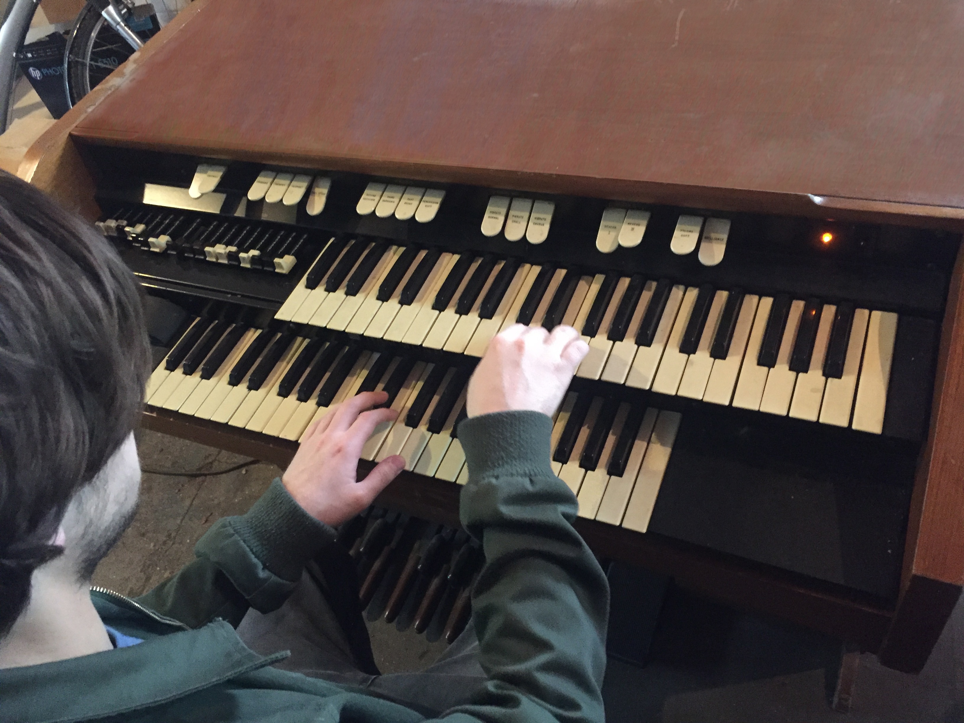 Hammond L100 series image (1556330) Audiofanzine