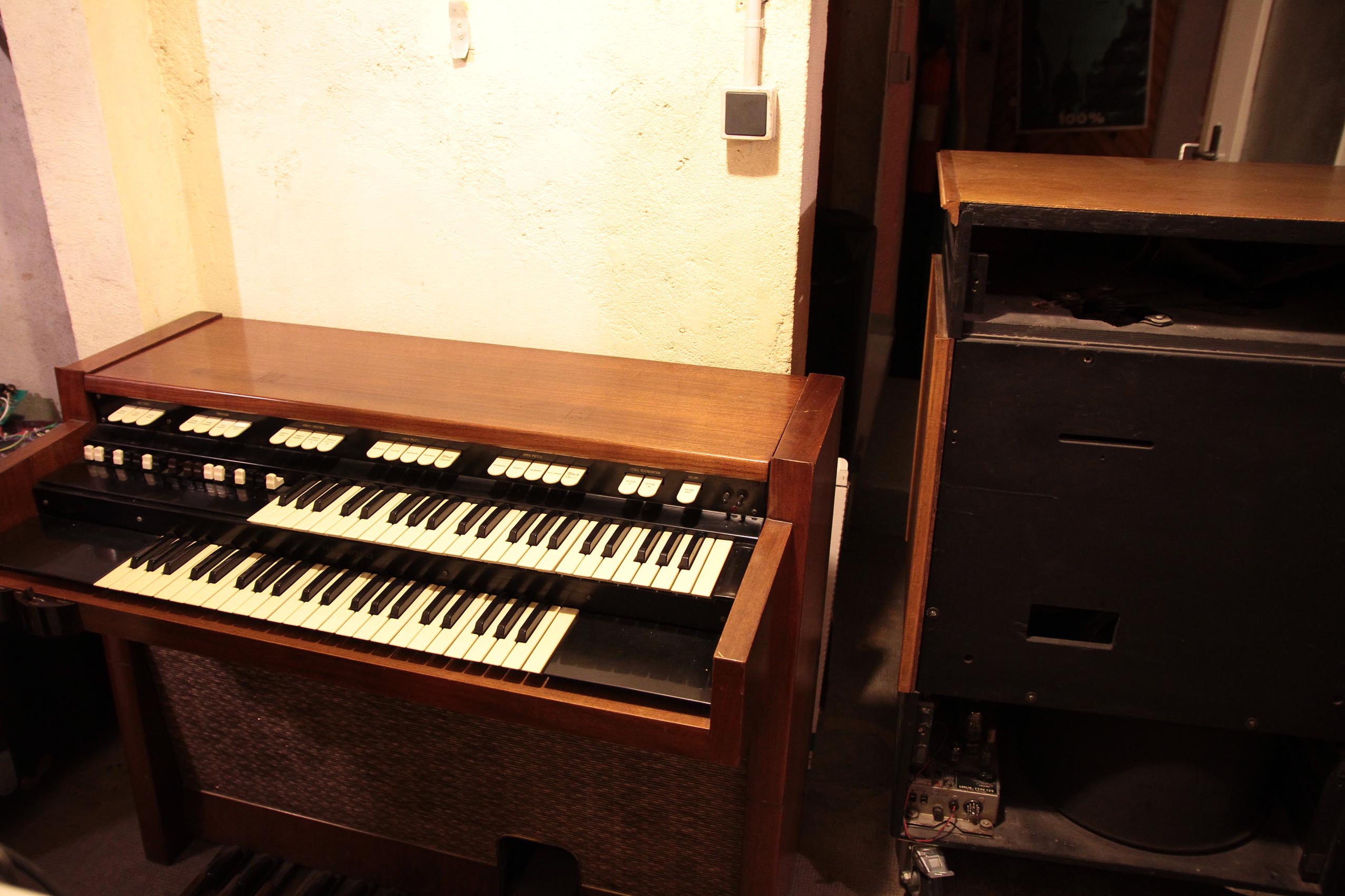 Hammond M102 image (#826737) - Audiofanzine
