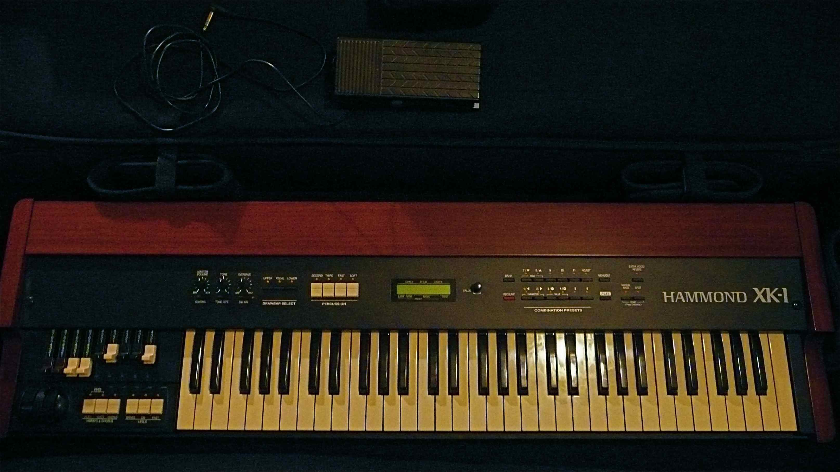 Photo Hammond XK1 Hammond XK1 (7024) (9722) Audiofanzine