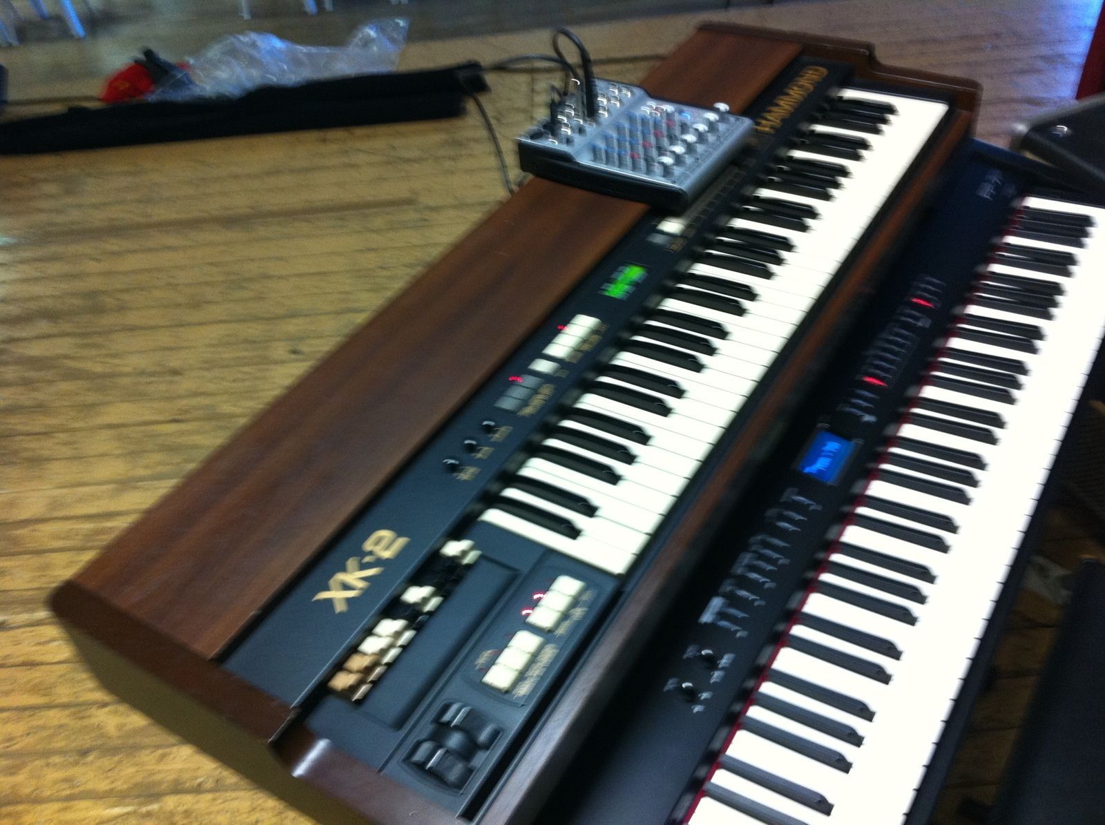 Photo Hammond XK2 Hammond XK2 (37915) (212991) Audiofanzine