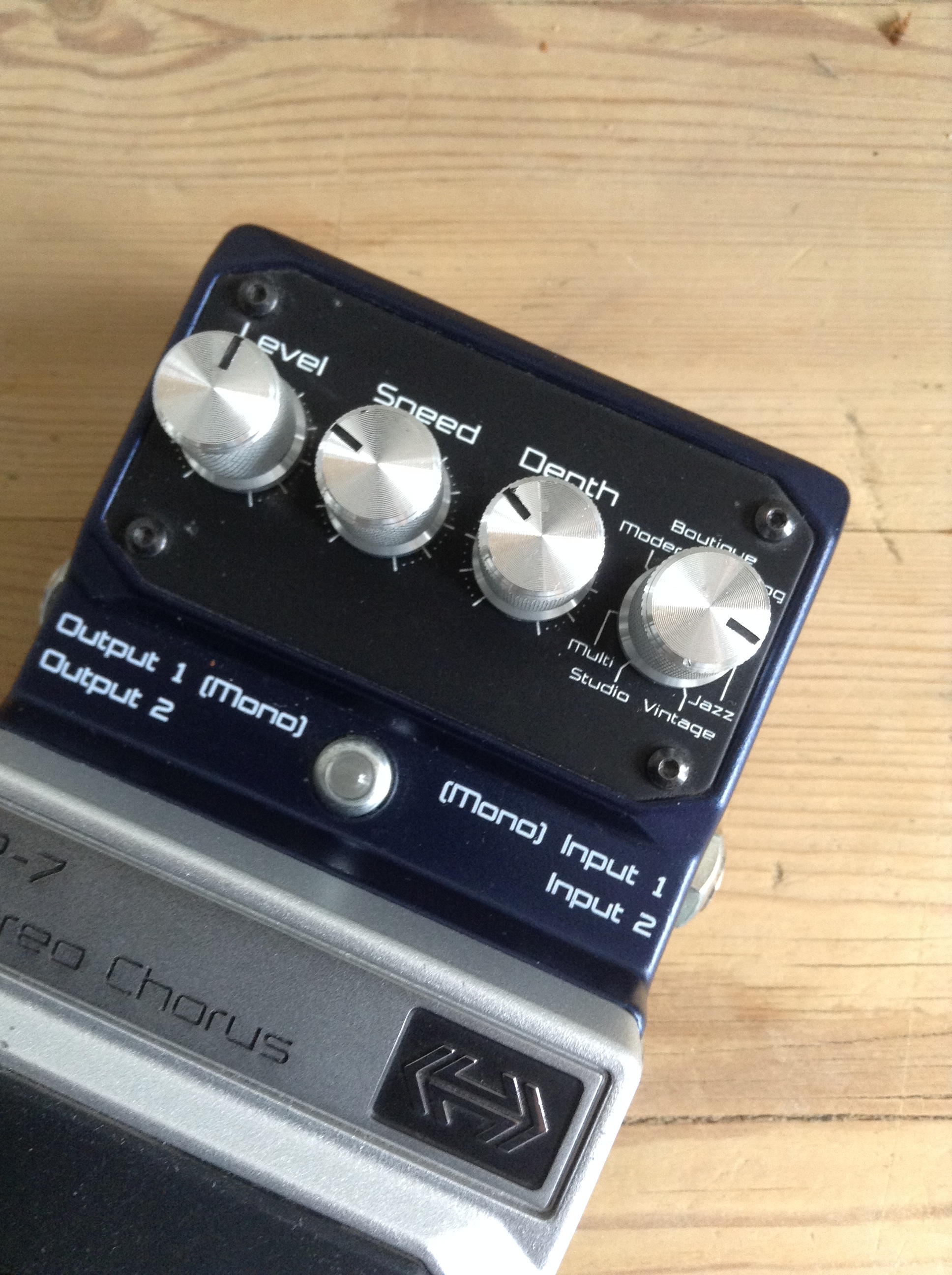 HardWire Pedals CR7 Stereo Chorus image (1770293) Audiofanzine