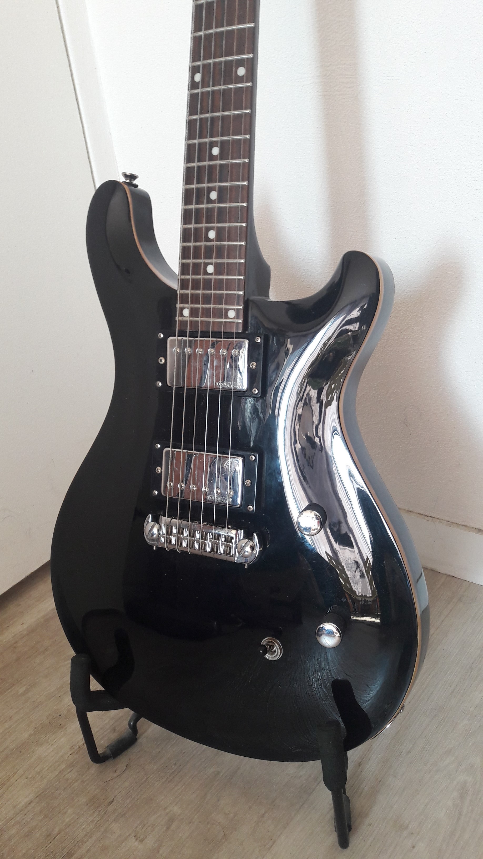 CST24 Harley Benton CST24 Audiofanzine