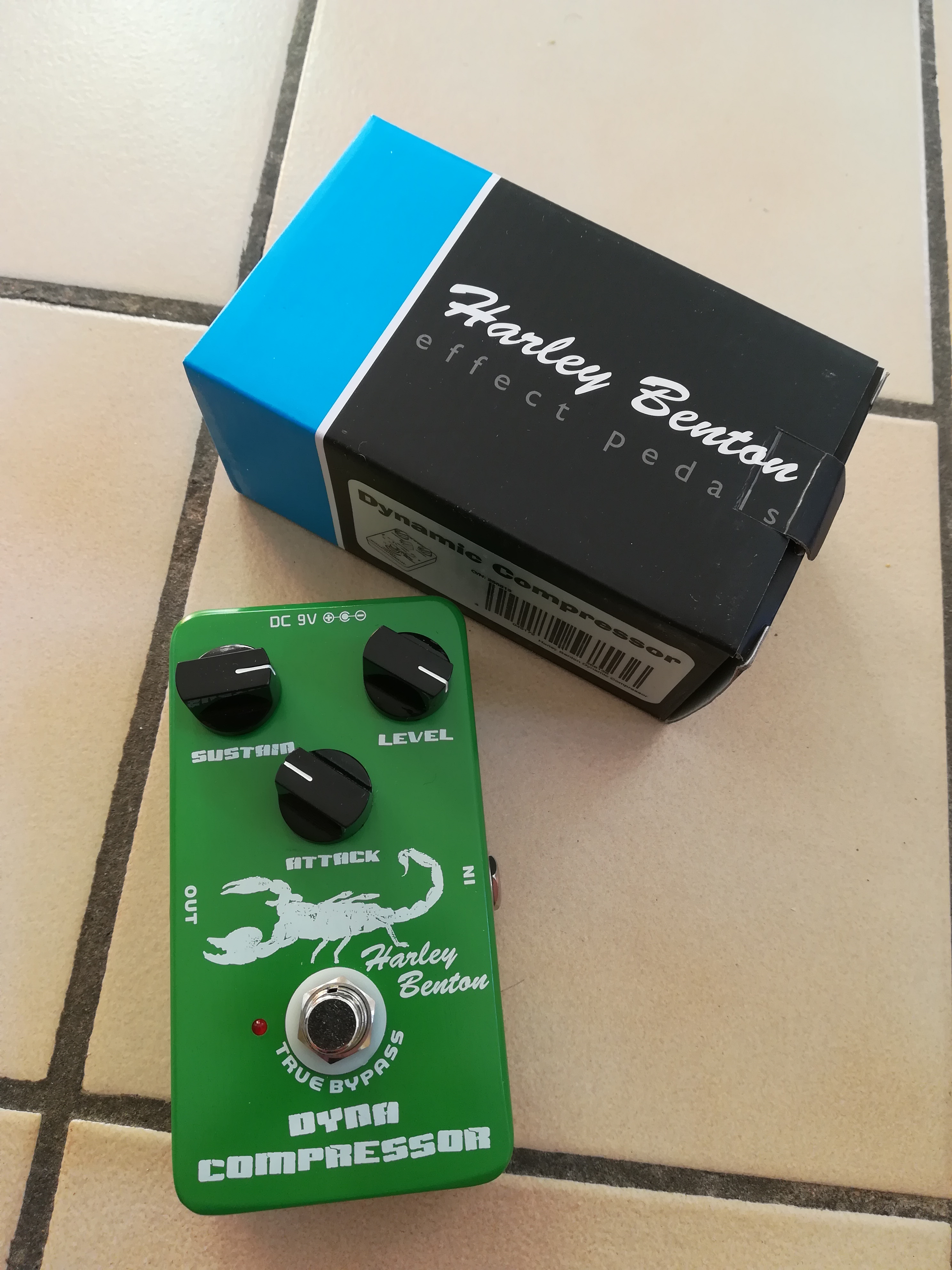 Dyna Compressor - Harley Benton Dyna Compressor - Audiofanzine