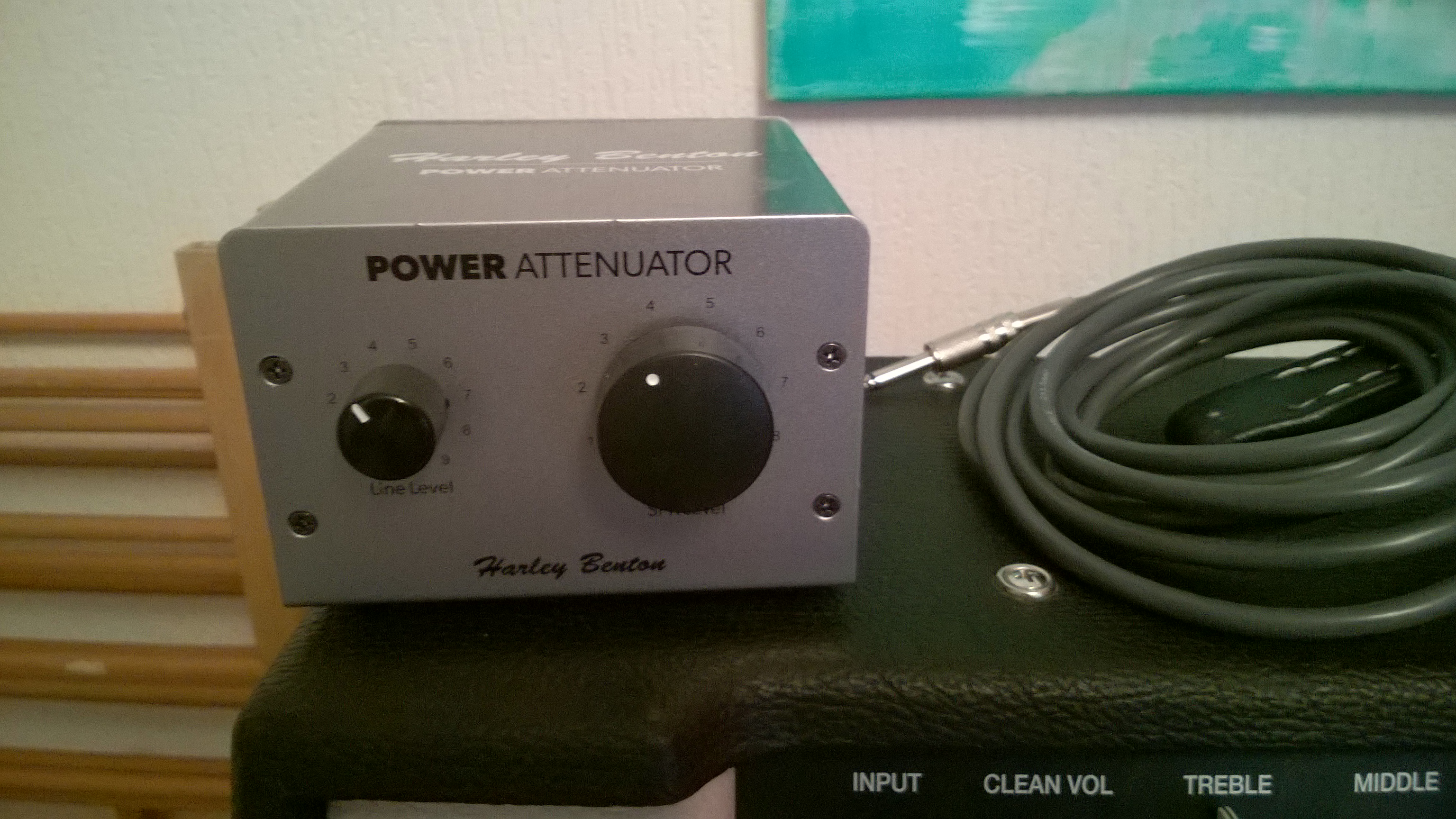 POWER ATTENUATOR Harley Benton Power Attenuator Audiofanzine