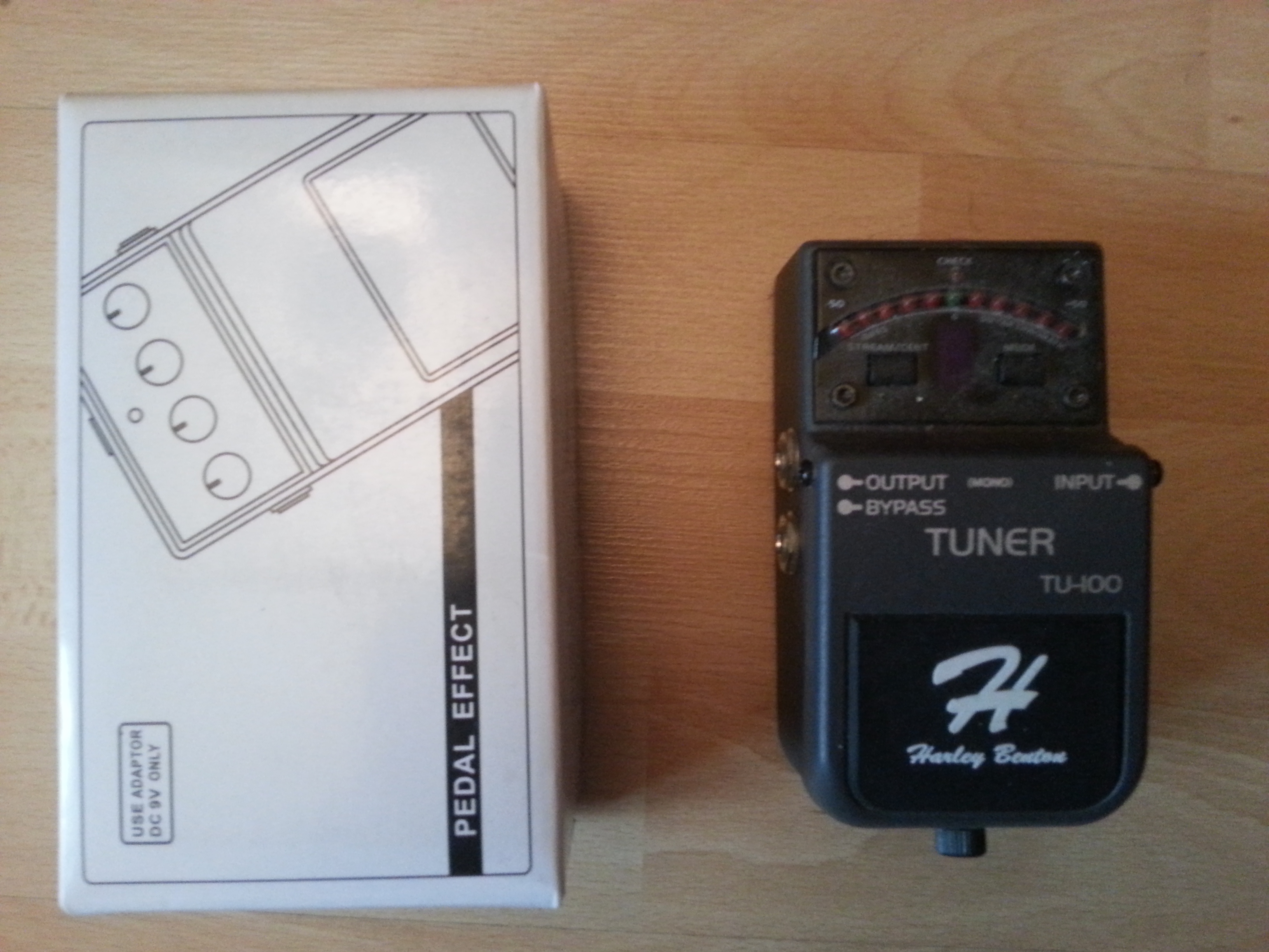 Harley Benton TU100 Tuner Pedal image (974271) Audiofanzine