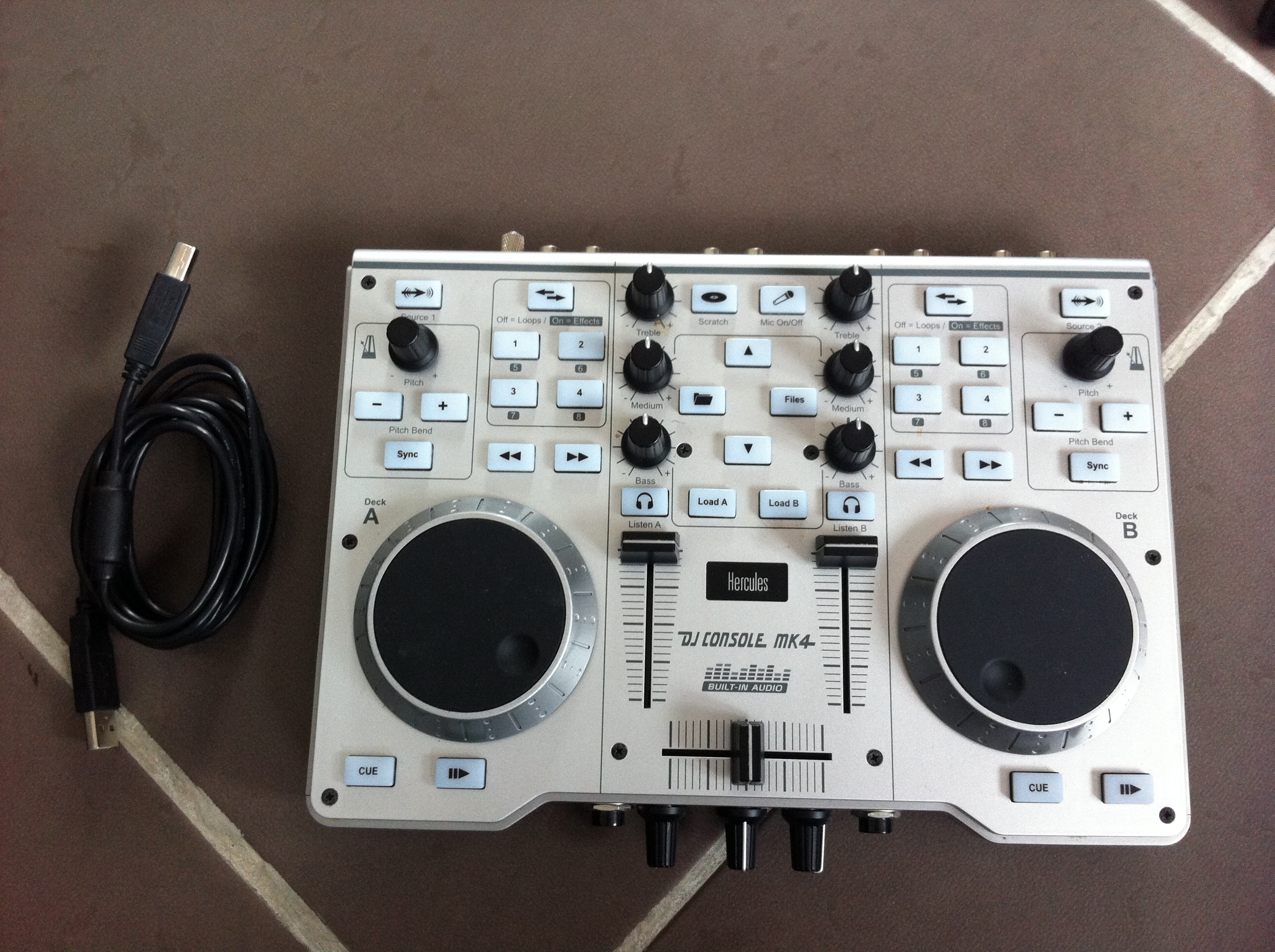 Hercules DJ Console MK4 DJ controller