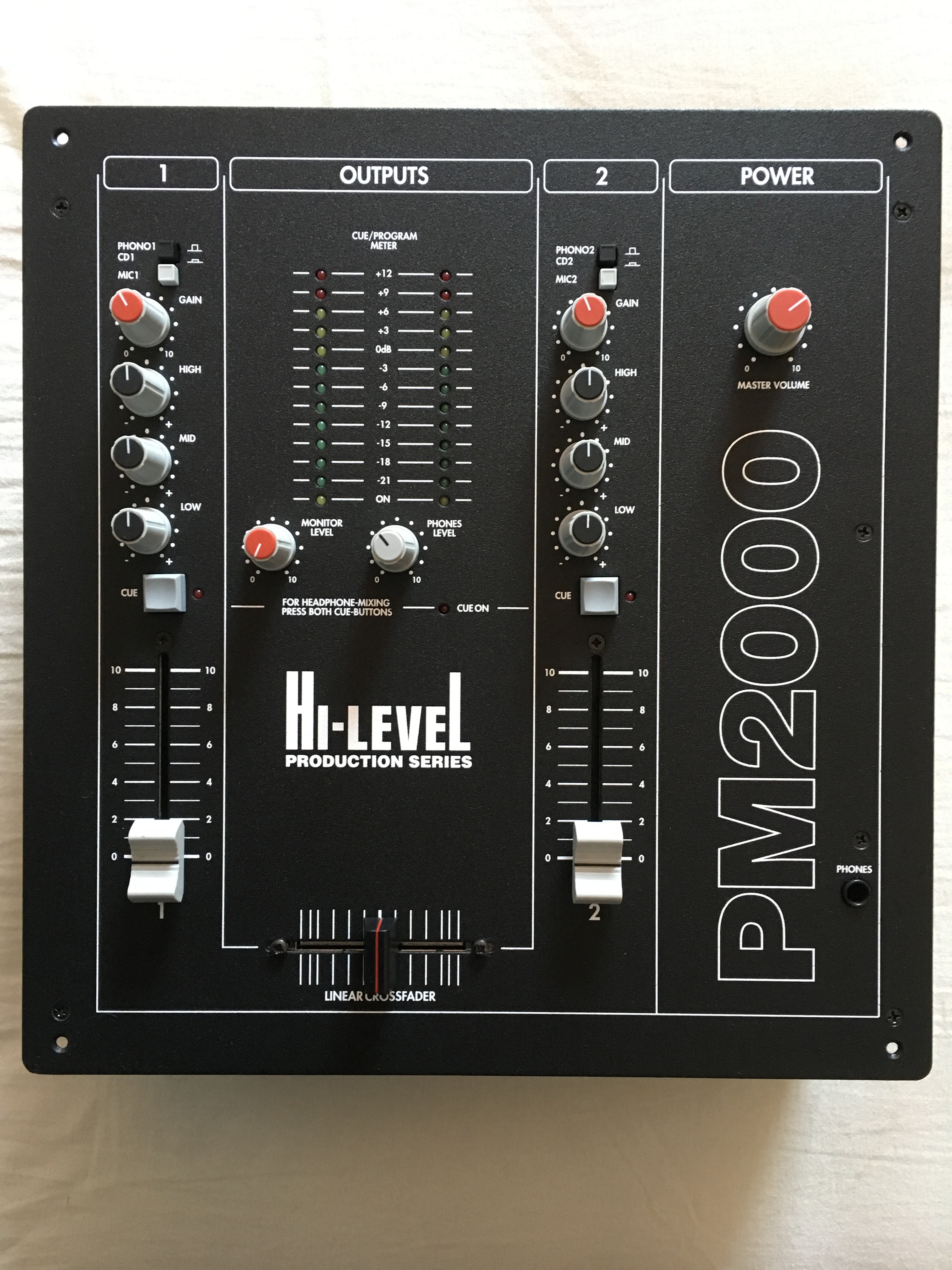 Photo HiLevel PM2000 HiLevel Pm2000 (32524) (1804357) Audiofanzine