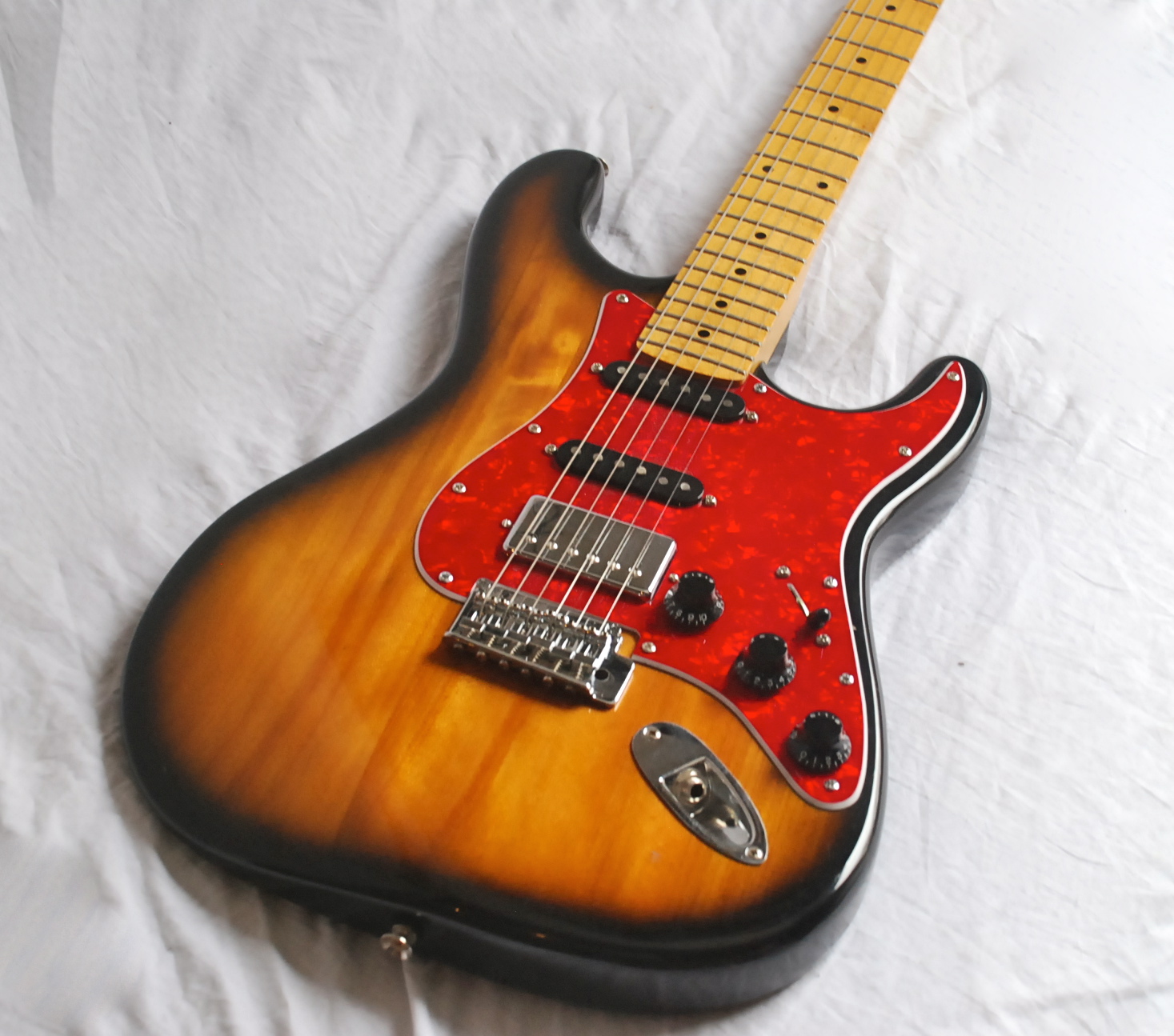 ST57 OU SPECIAL - Hohner ST57 ou Special - Audiofanzine