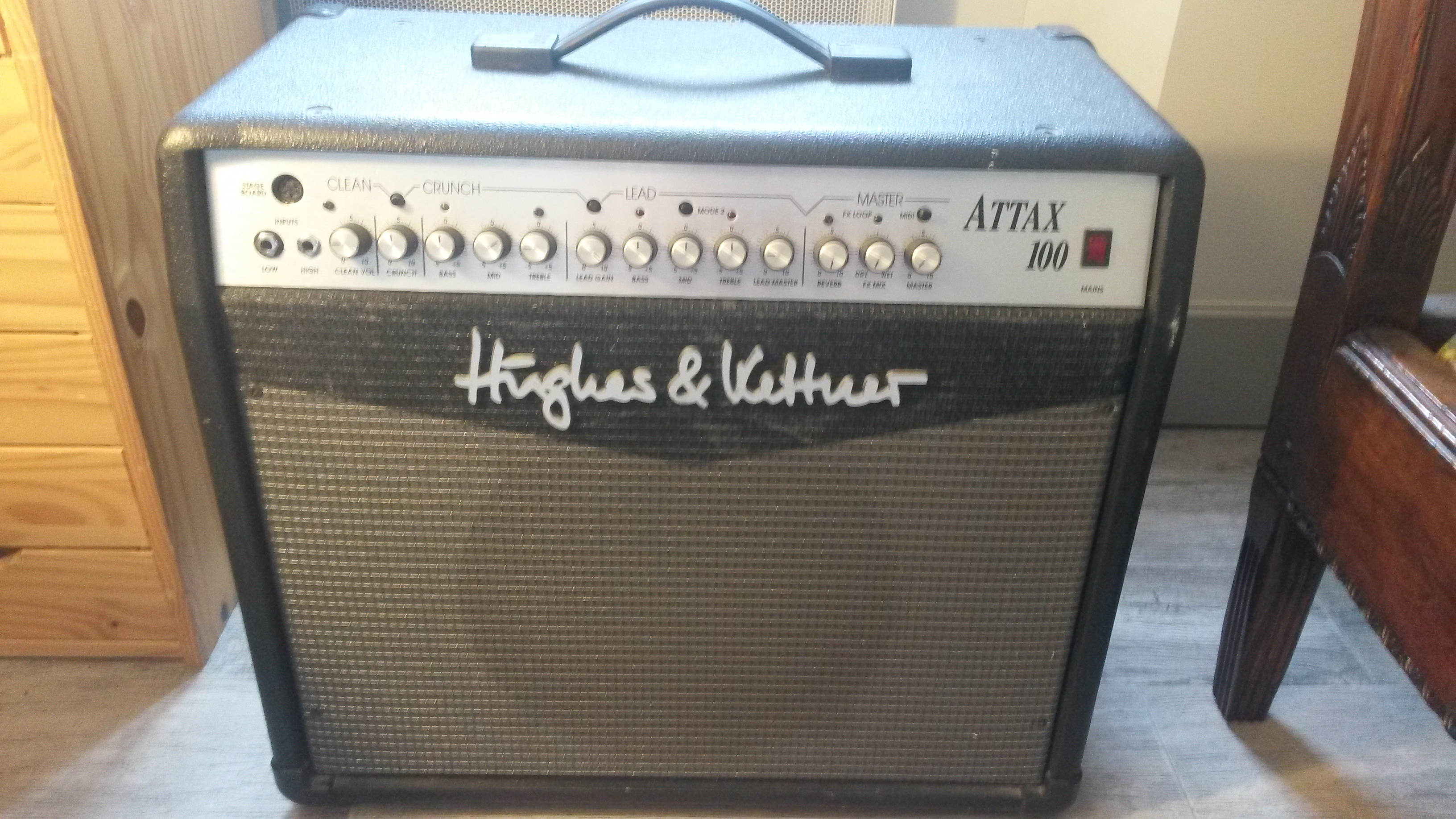 Attax 100 (1993 Series) Hughes & Kettner - Audiofanzine