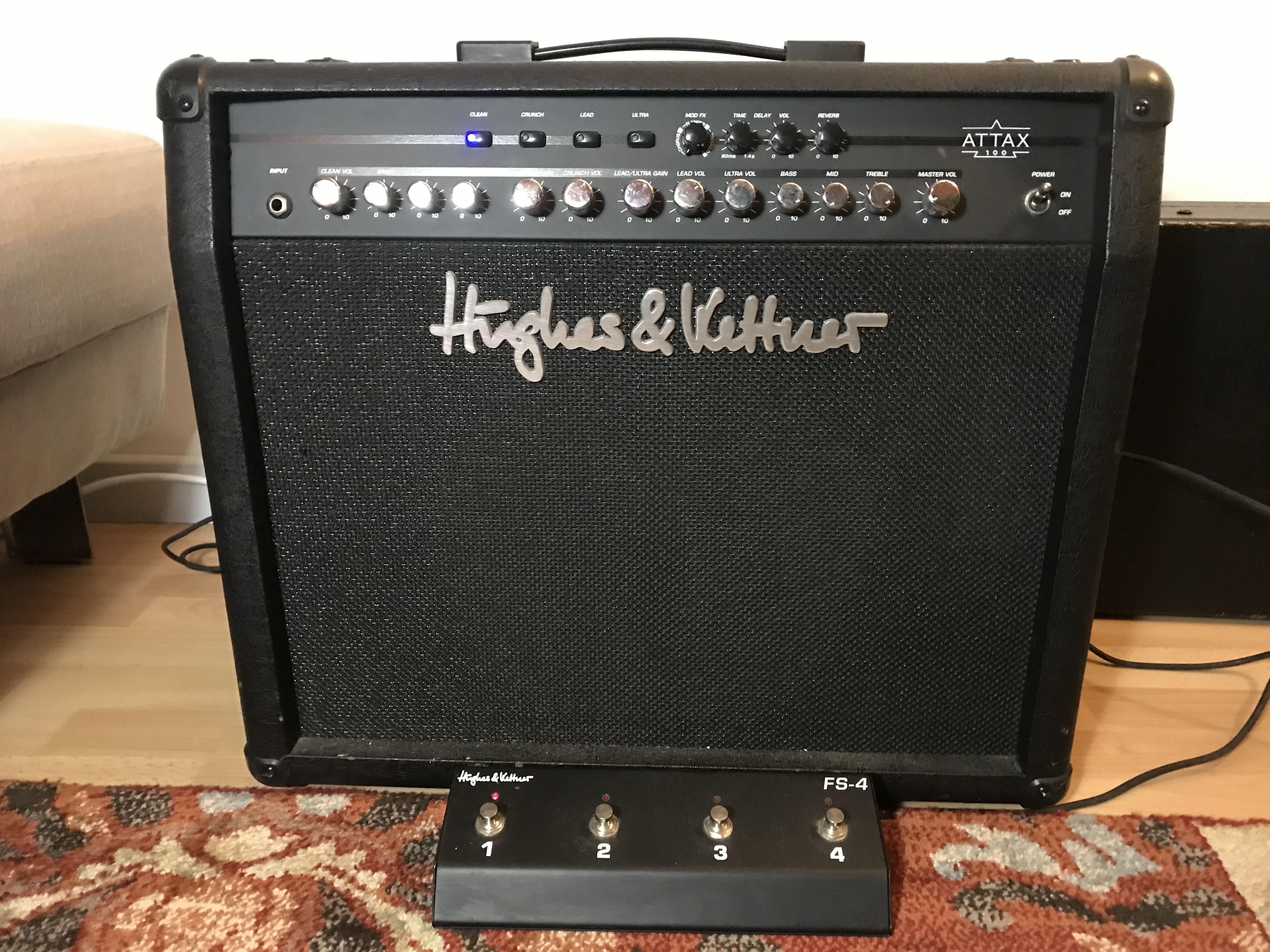 Attax 100 Combo - Hughes & Kettner Attax 100 Combo - Audiofanzine