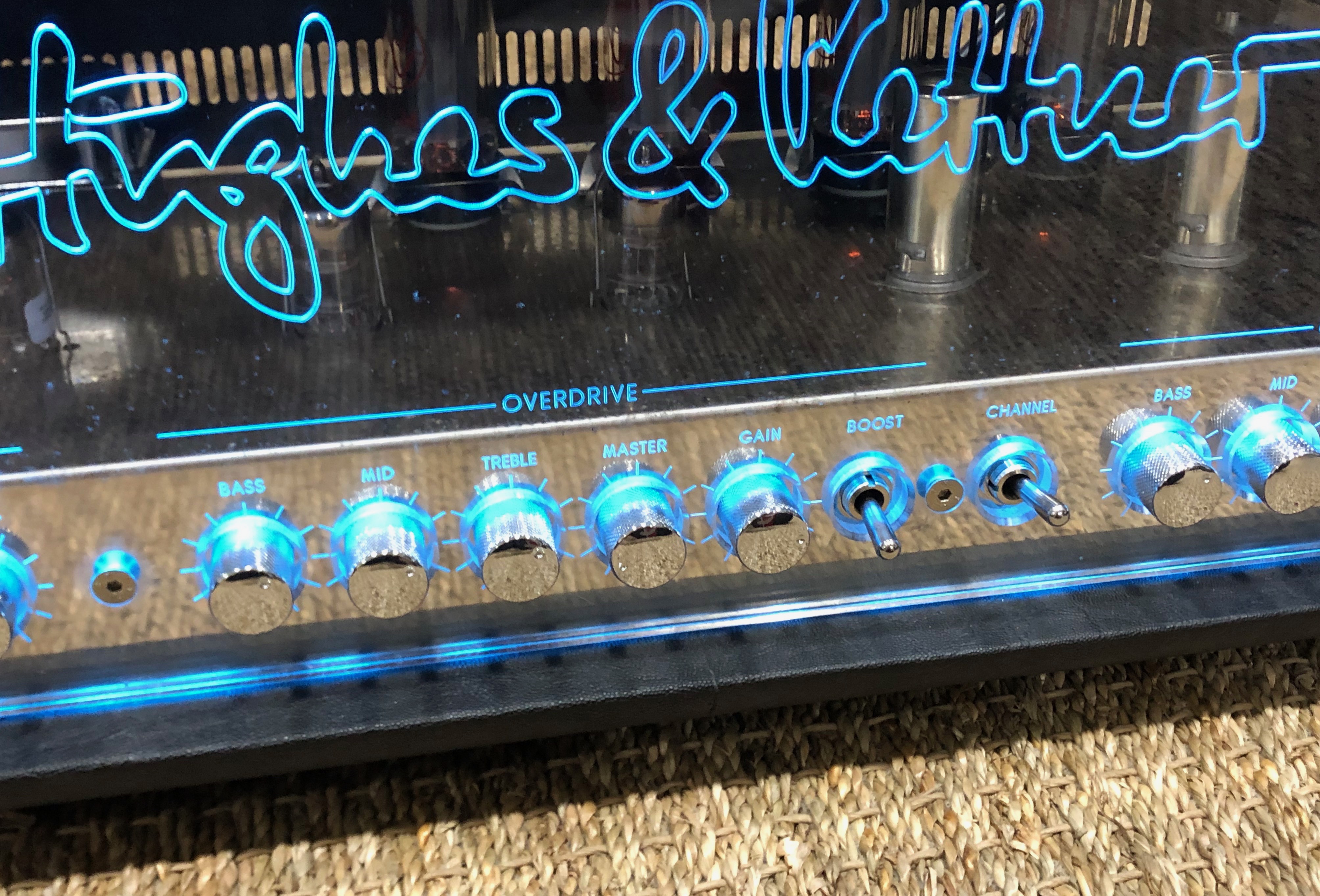 Duotone Head - Hughes & Kettner Duotone Head - Audiofanzine