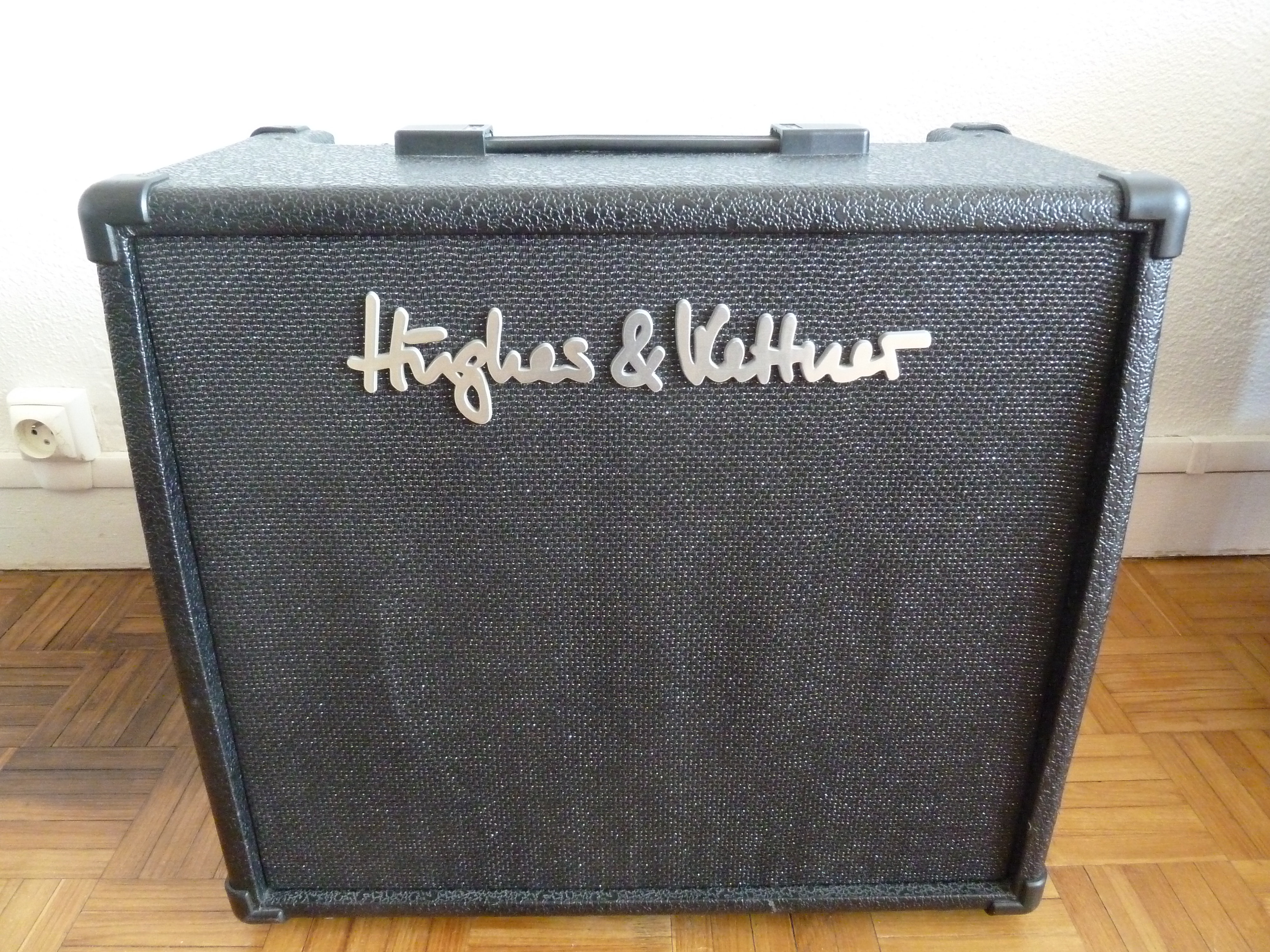 素晴らしい Hughes&kettner Edition ジャンク品 60-DFX Blue アンプ