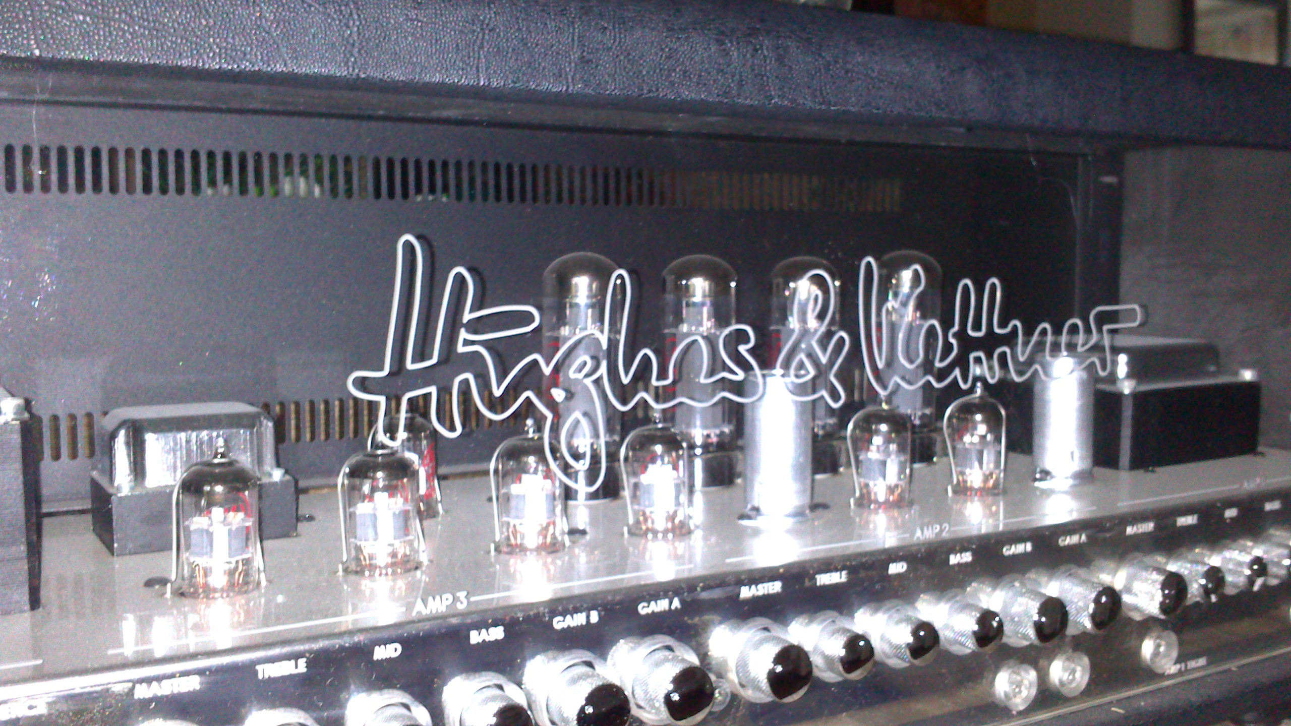 Hughes & Kettner TriAmp MKII image (1672514) Audiofanzine