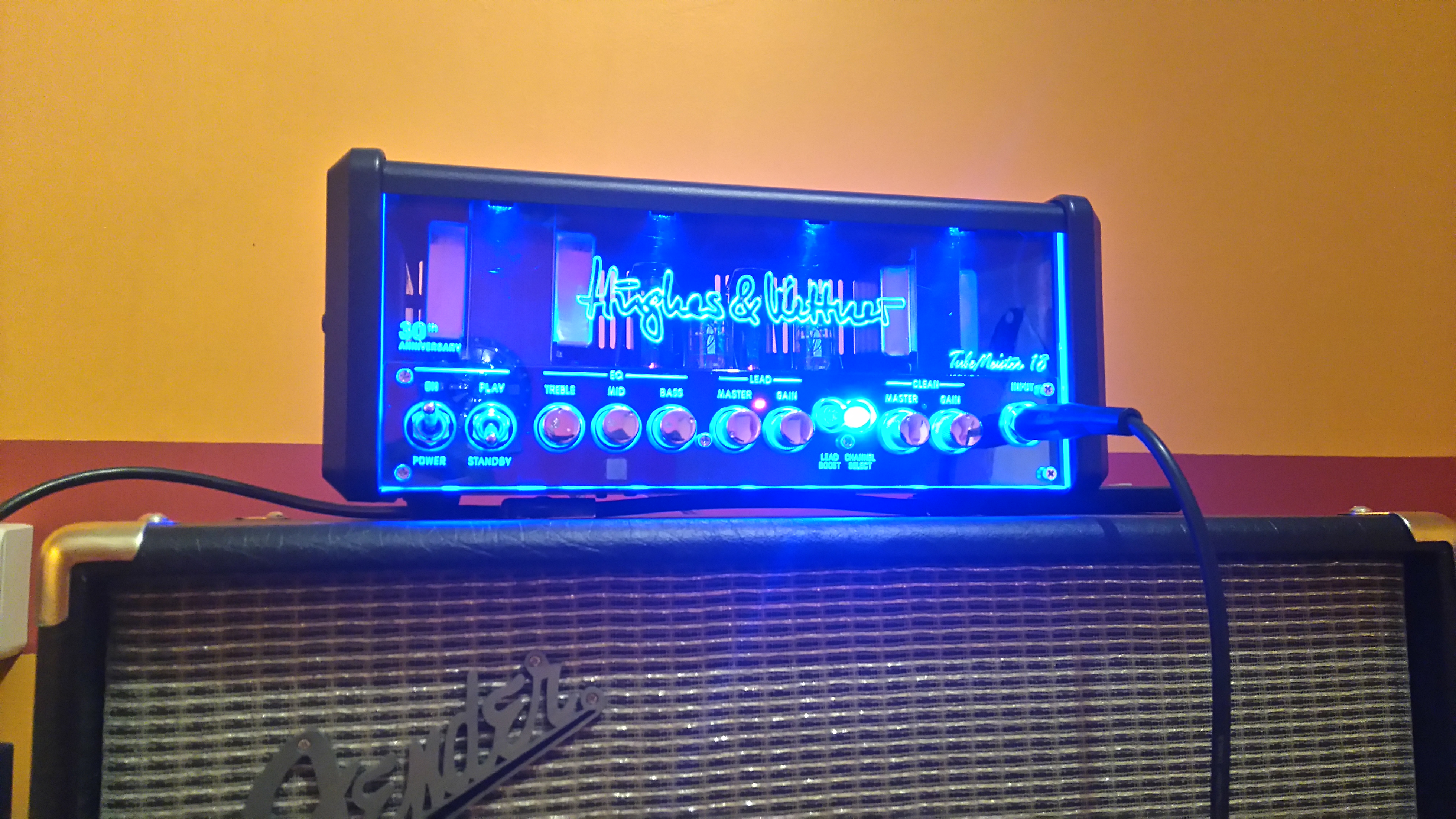 TubeMeister 18 Anniversary Head Hughes & Kettner - Audiofanzine