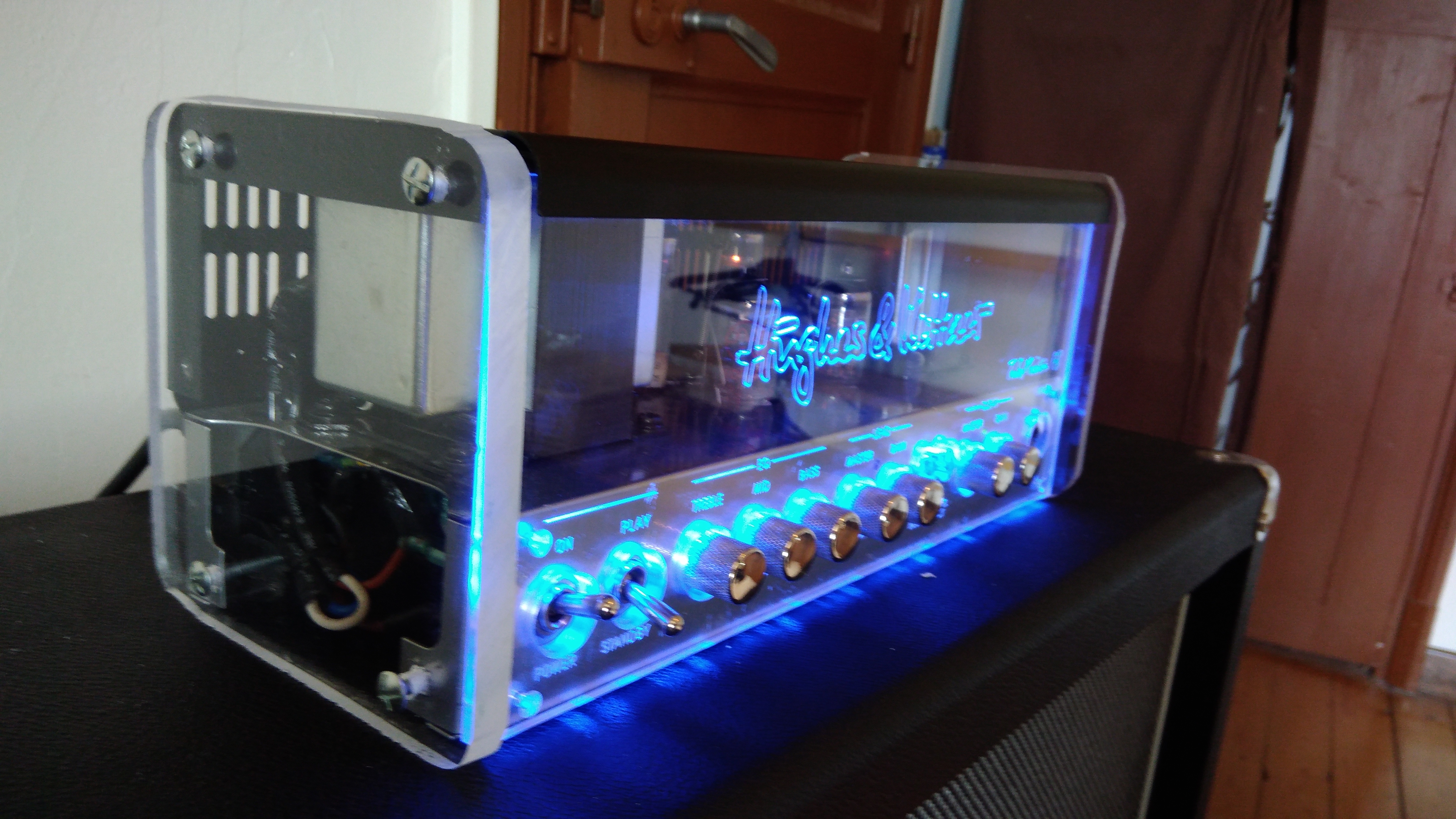 Hughes & Kettner TubeMeister 18 Head - Audiofanzine