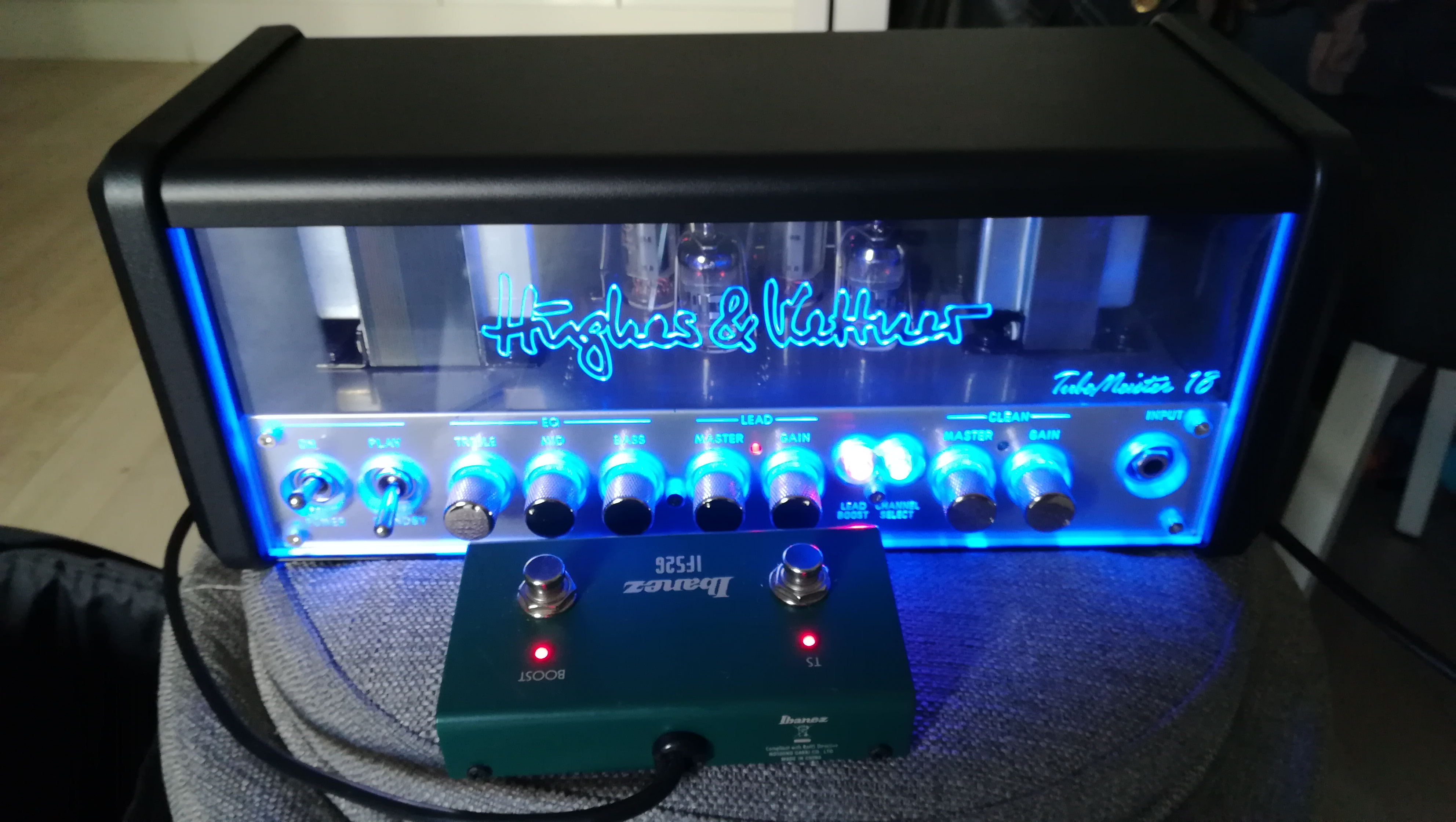 Hughes & Kettner TubeMeister 18 Head - Audiofanzine