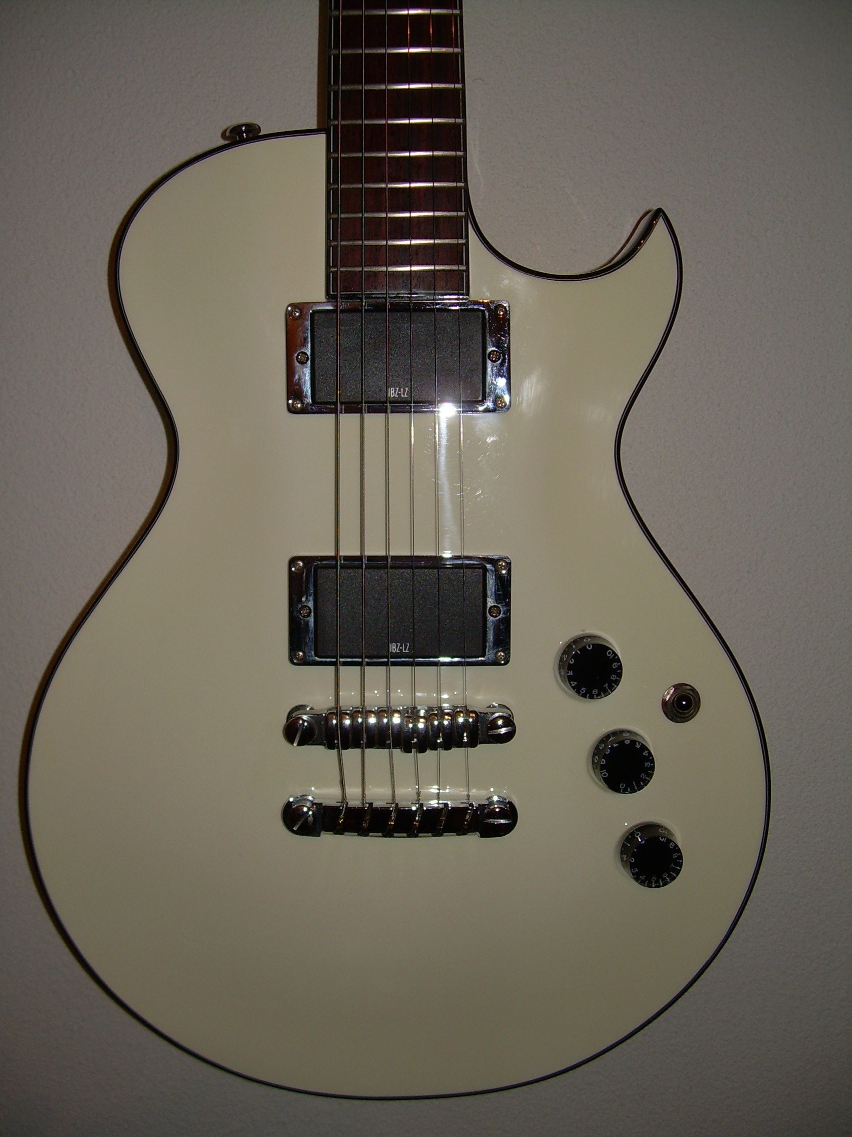 ibanez artist white
