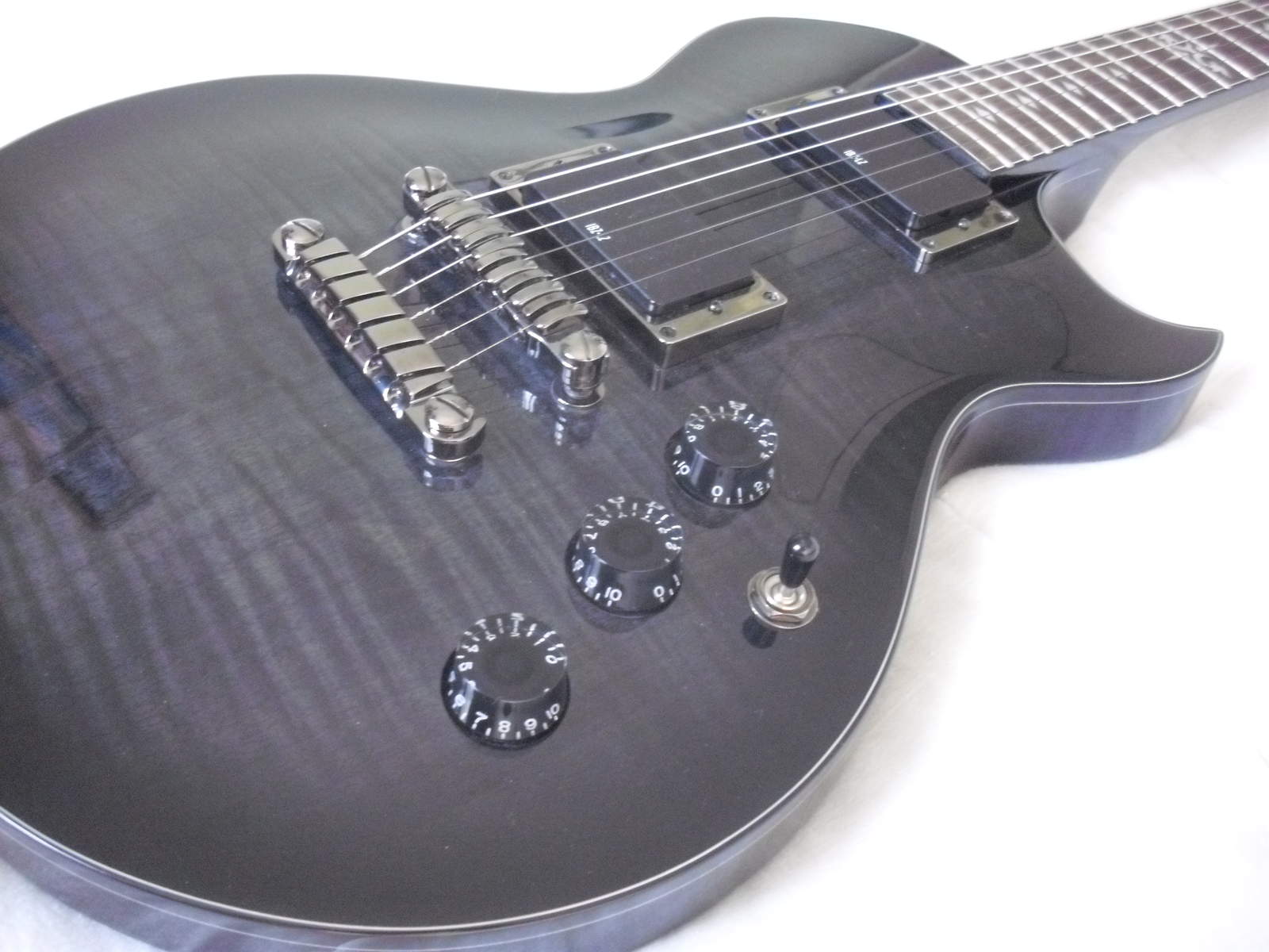 Photo Ibanez ART320 Ibanez ART320 (154487) Audiofanzine