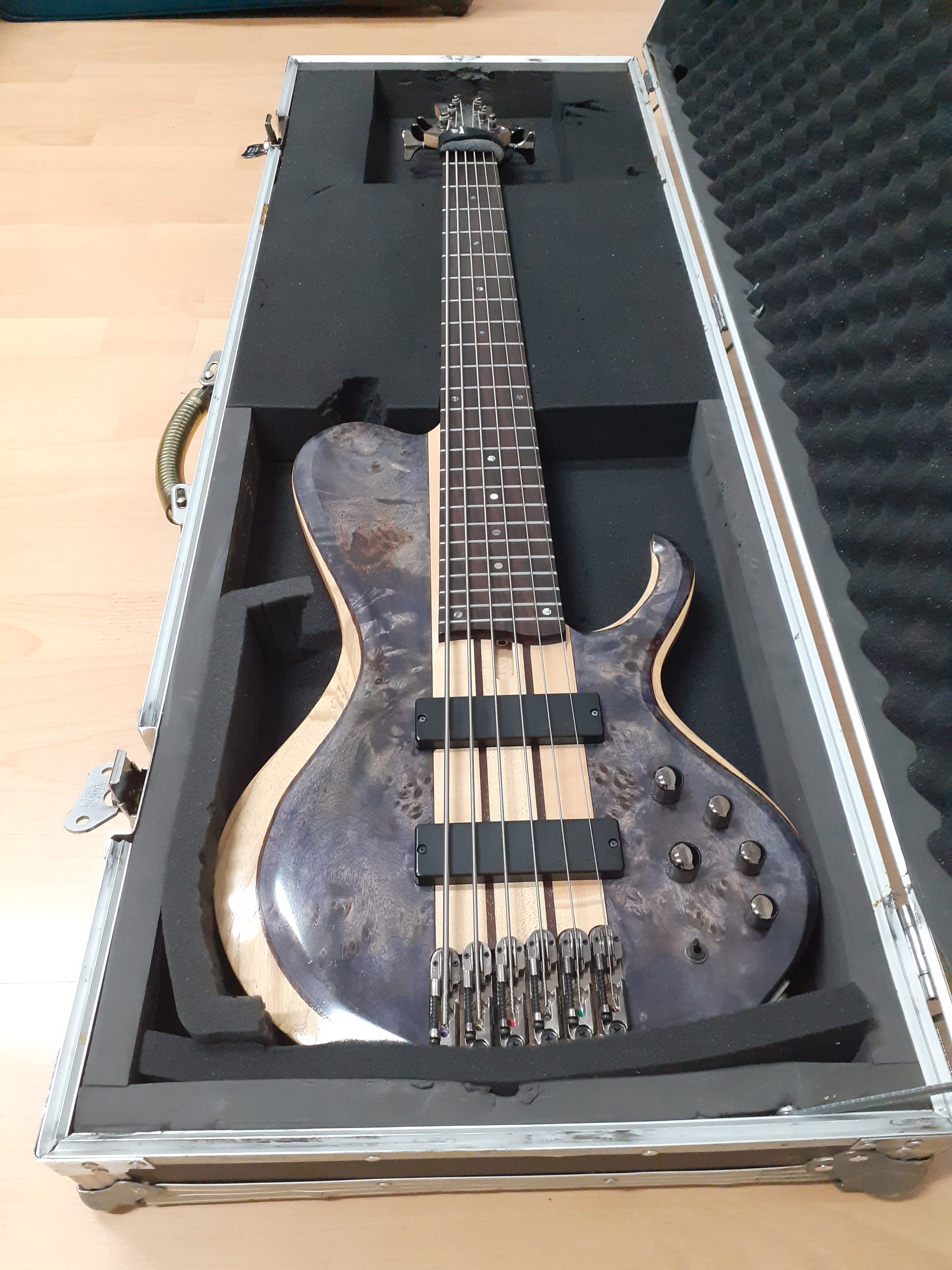 ibanez btb846sc