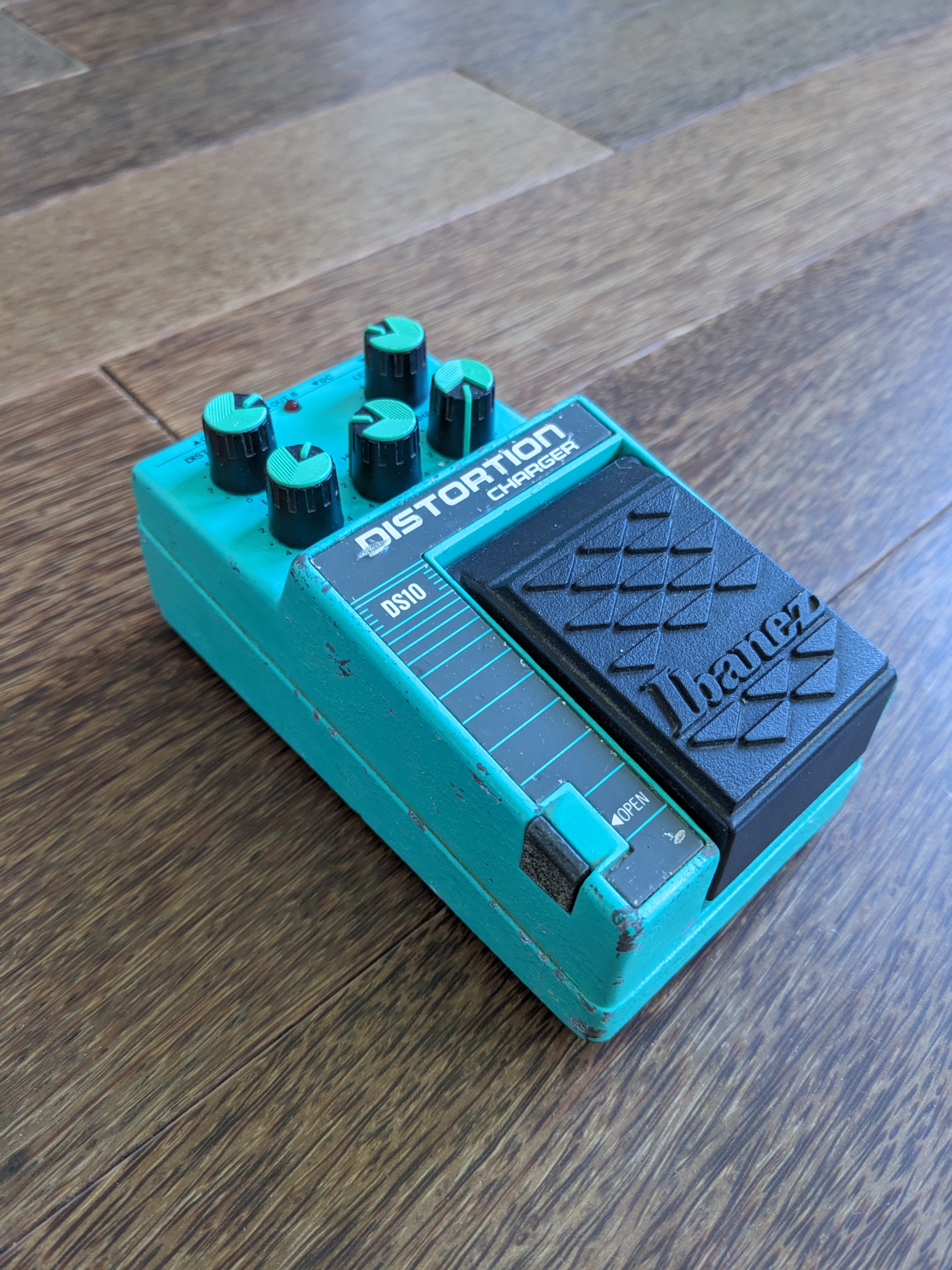 DS10 Distortion Charger - Ibanez DS10 Distortion Charger