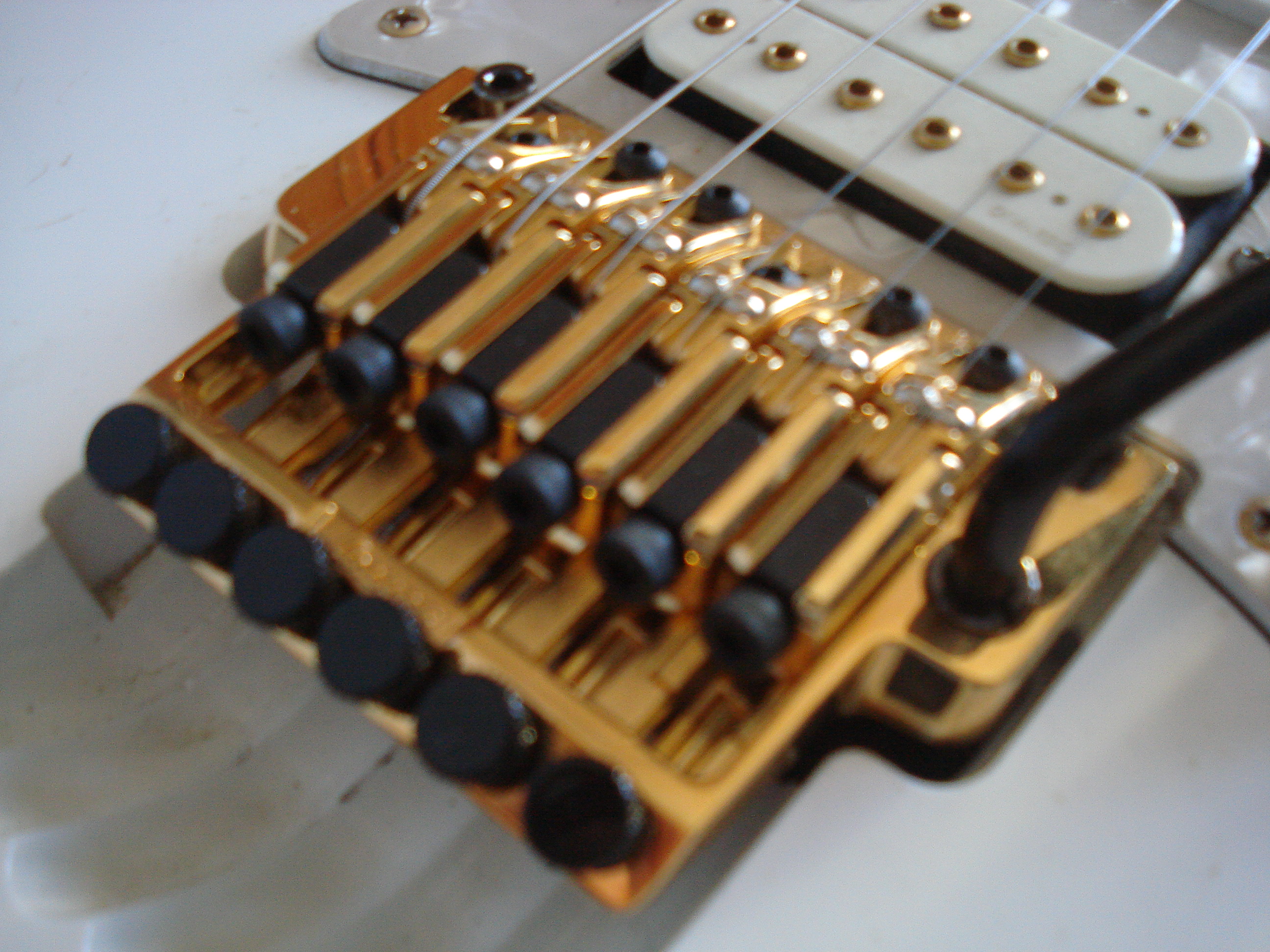 ibanez-edge-pro-ii-tremolo-503776.jpg