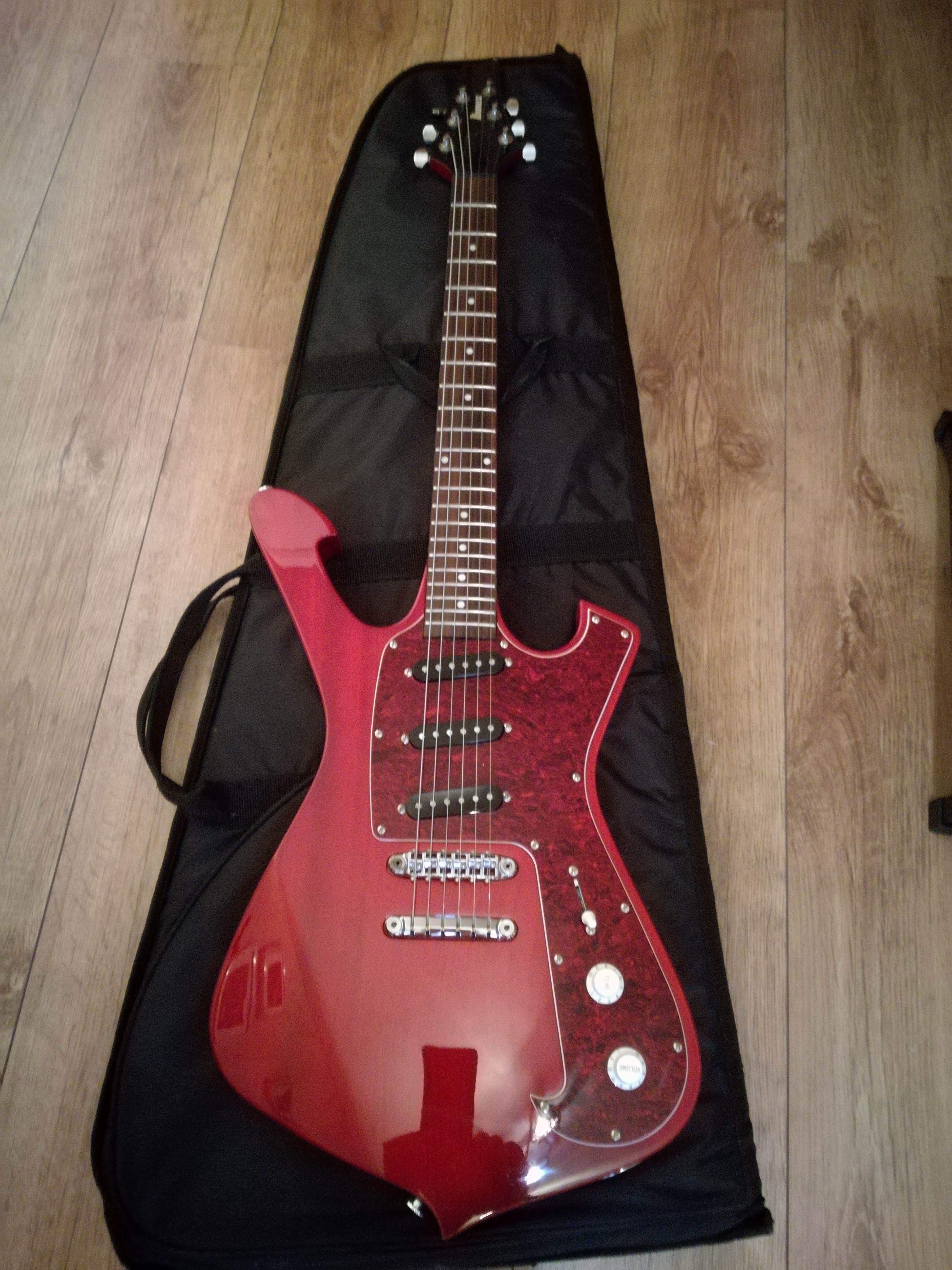 FRM100 Paul Gilbert Signature Ibanez - Audiofanzine