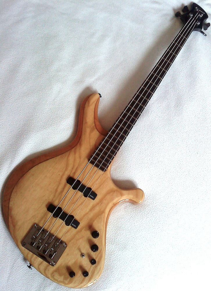 Photo Ibanez G104 : Ibanez G104 - Natural (#781179) - Audiofanzine