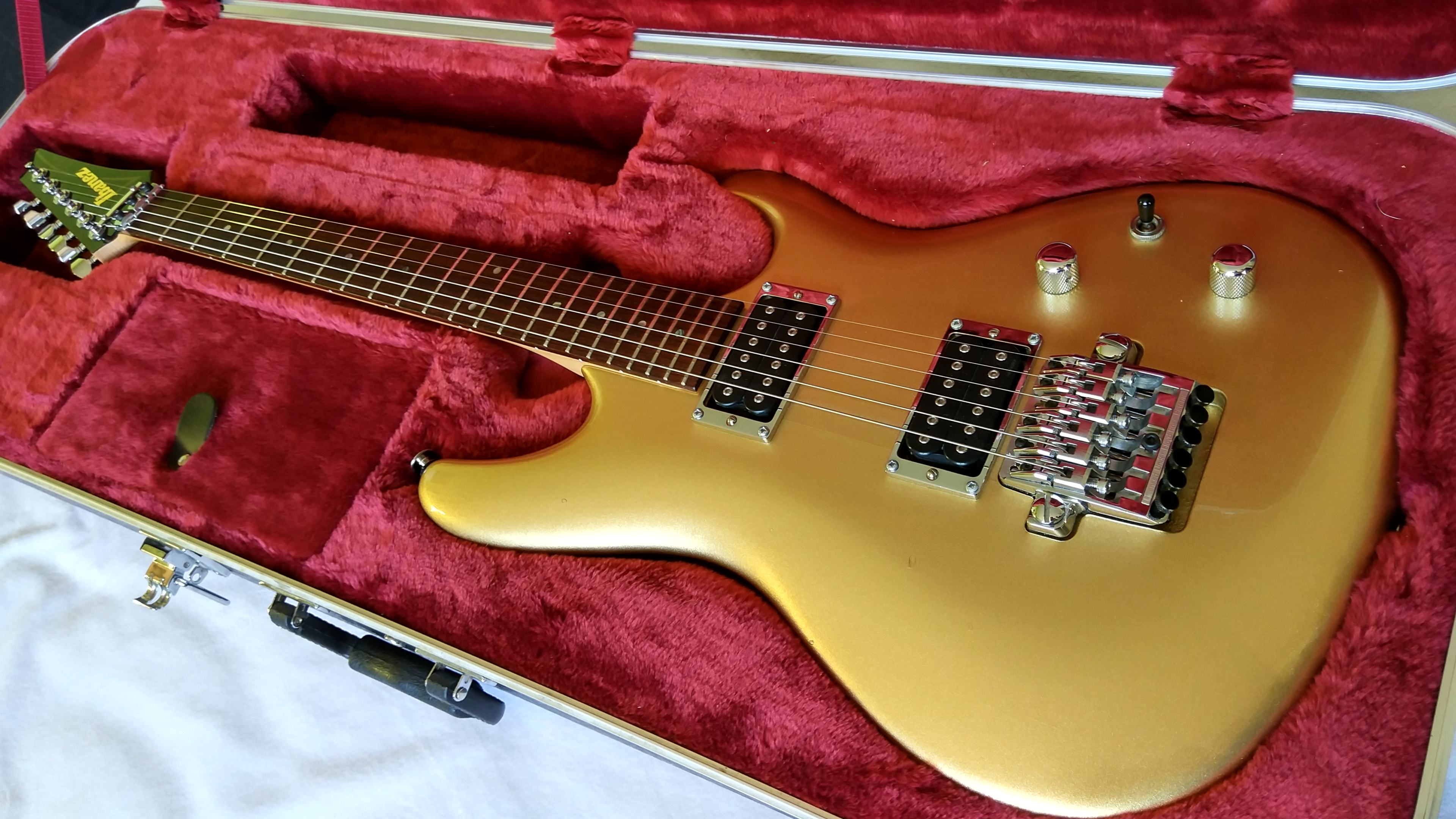 Ibanez JS2000 image (1757455) Audiofanzine