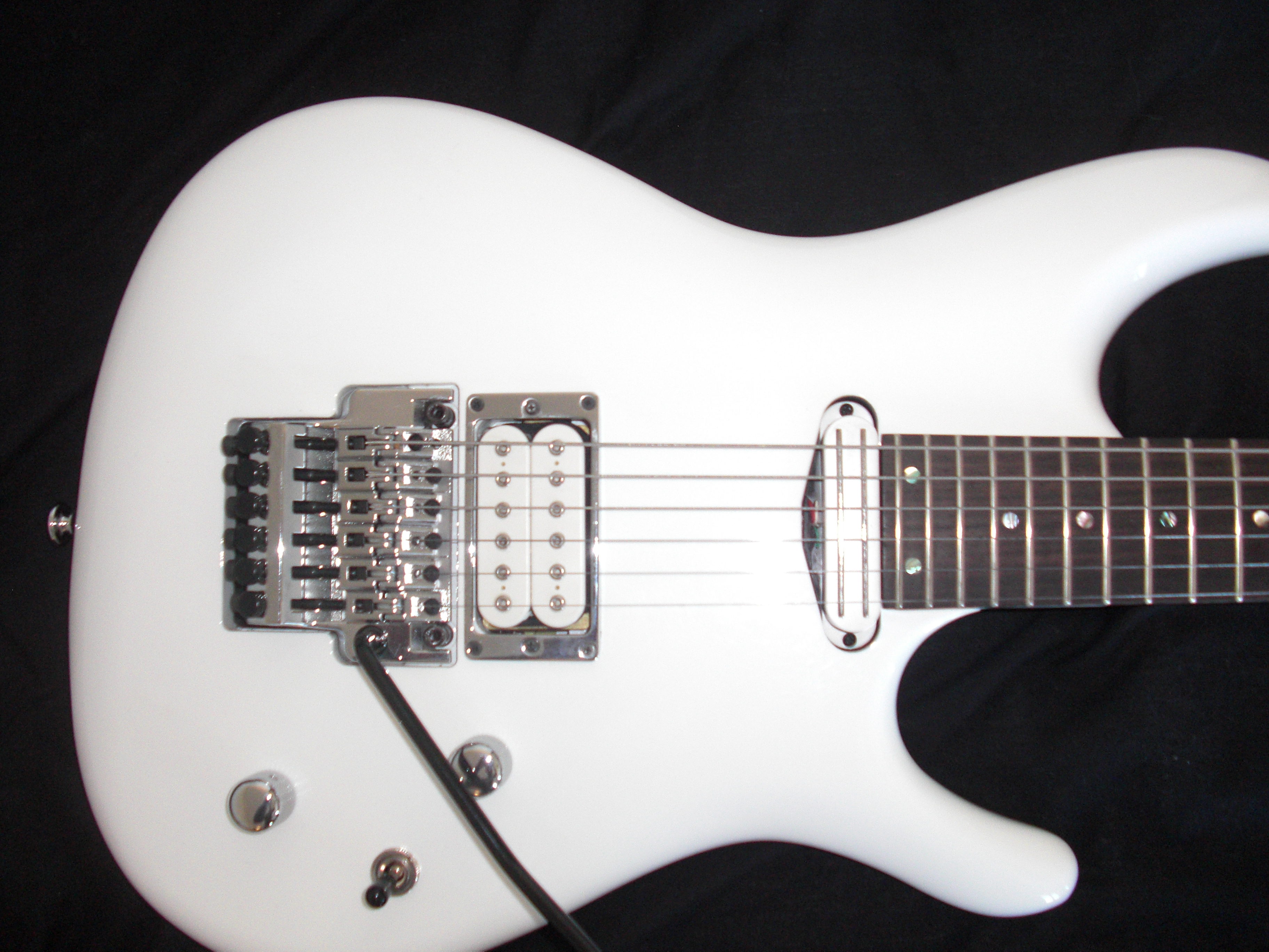 Photo Ibanez JS2400 Ibanez [Signature Series Joe Satriani] JS2400