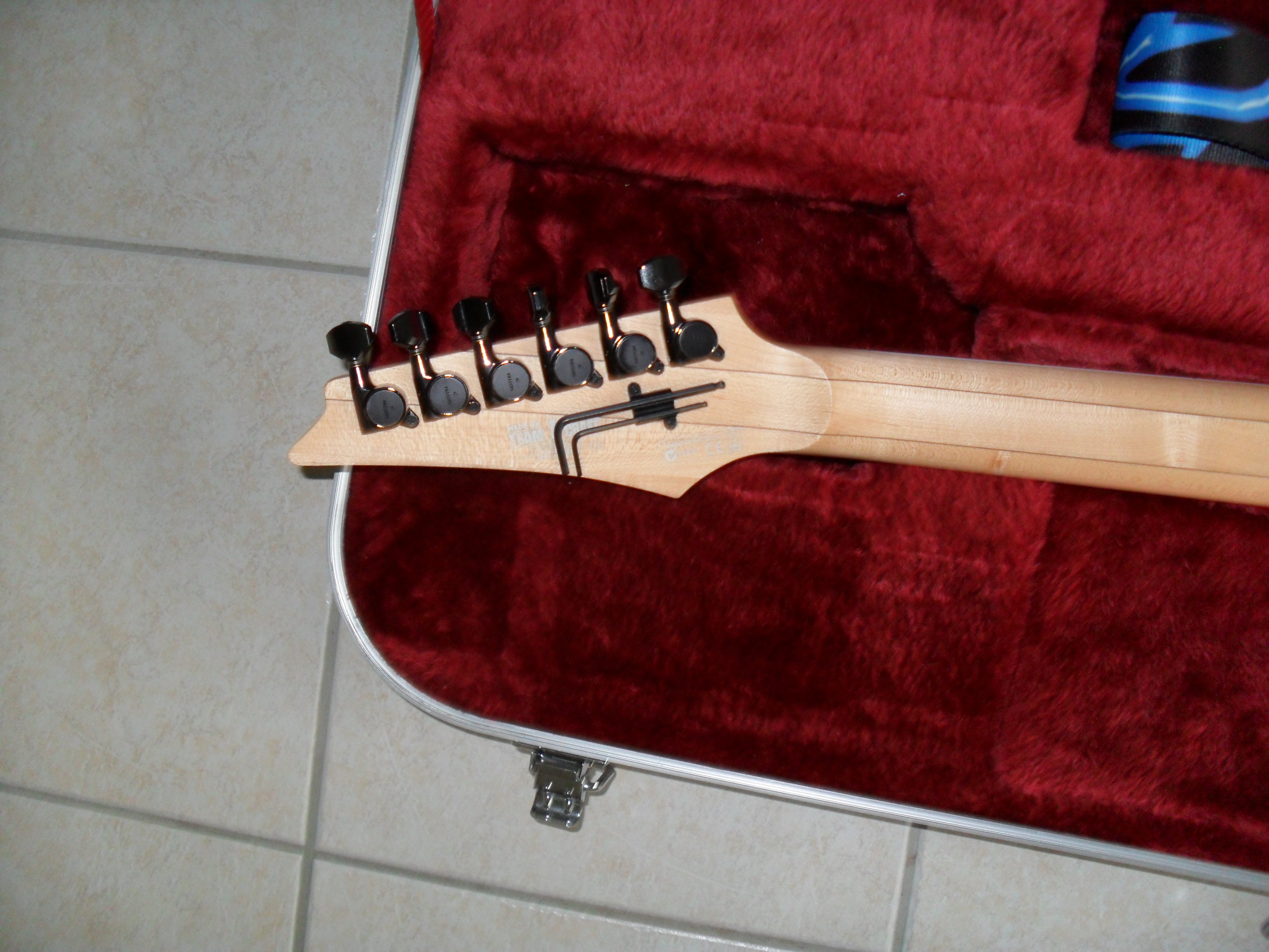 ibanez prestige rg2550z ibanez prestige rg2550z
