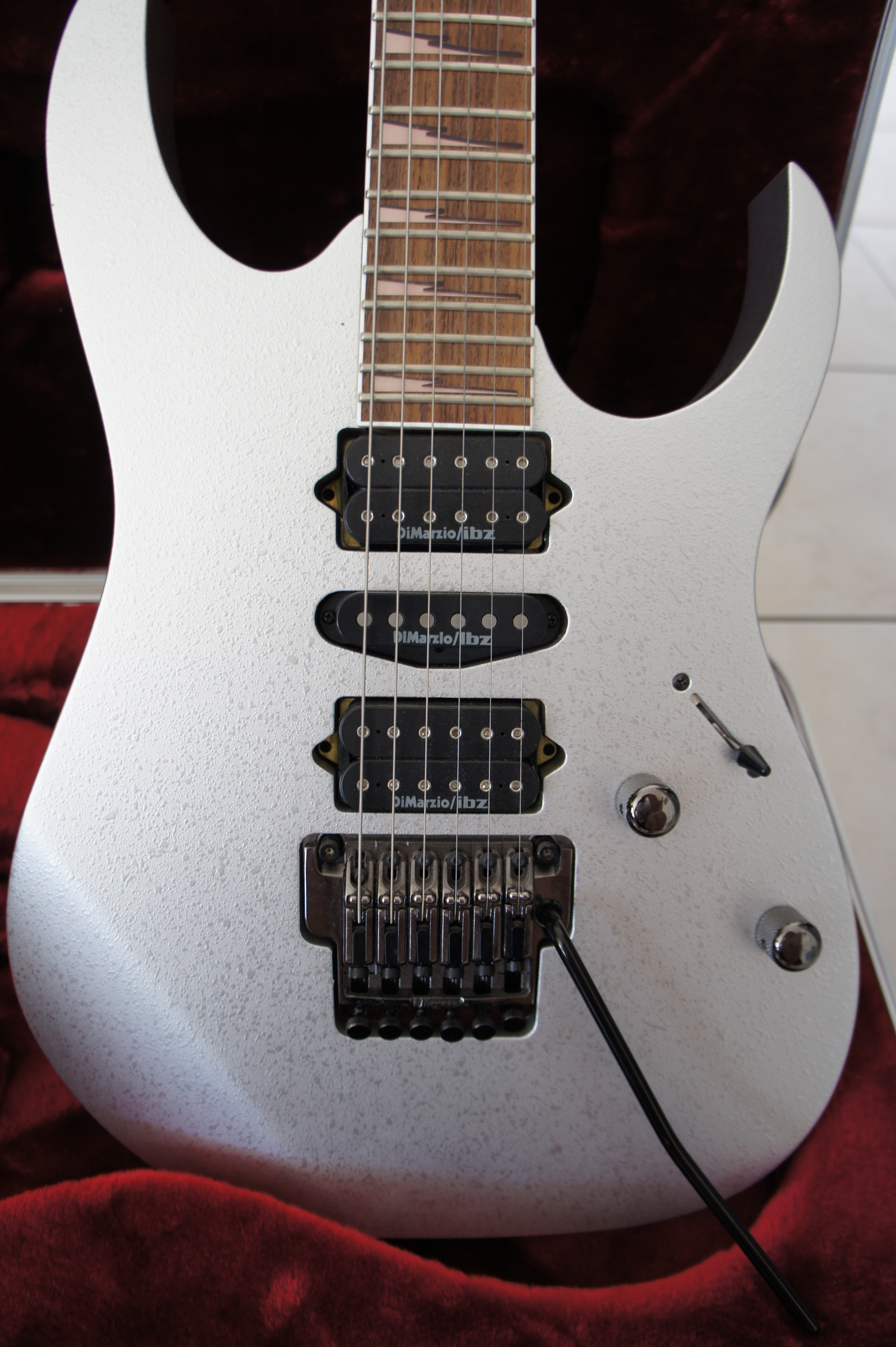 Ibanez RG2570E image (#237426) - Audiofanzine