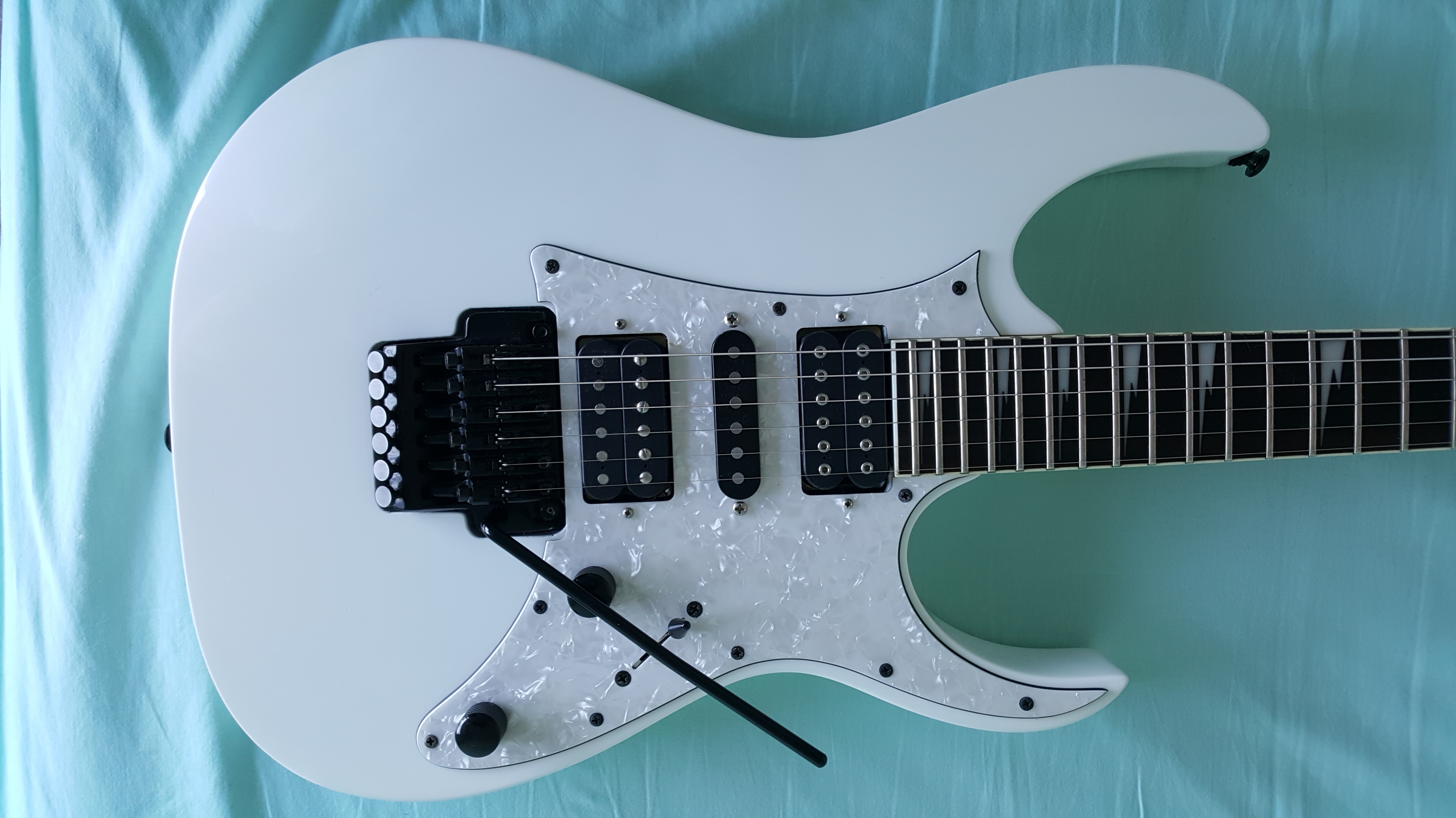 Photo Ibanez RG350DX 1 (2057226) Audiofanzine