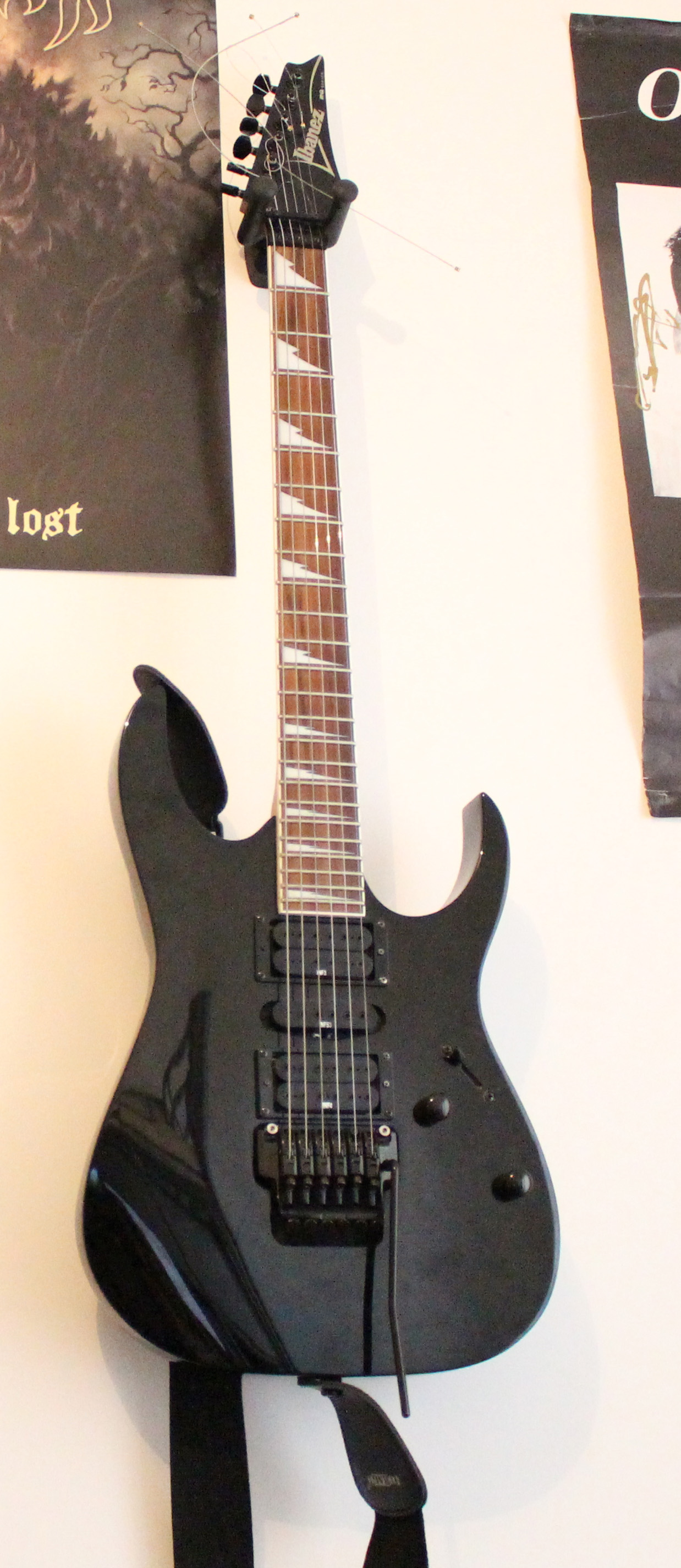 Photo Ibanez RG370DX : Ibanez RG370DX - Black (#966989) - Audiofanzine