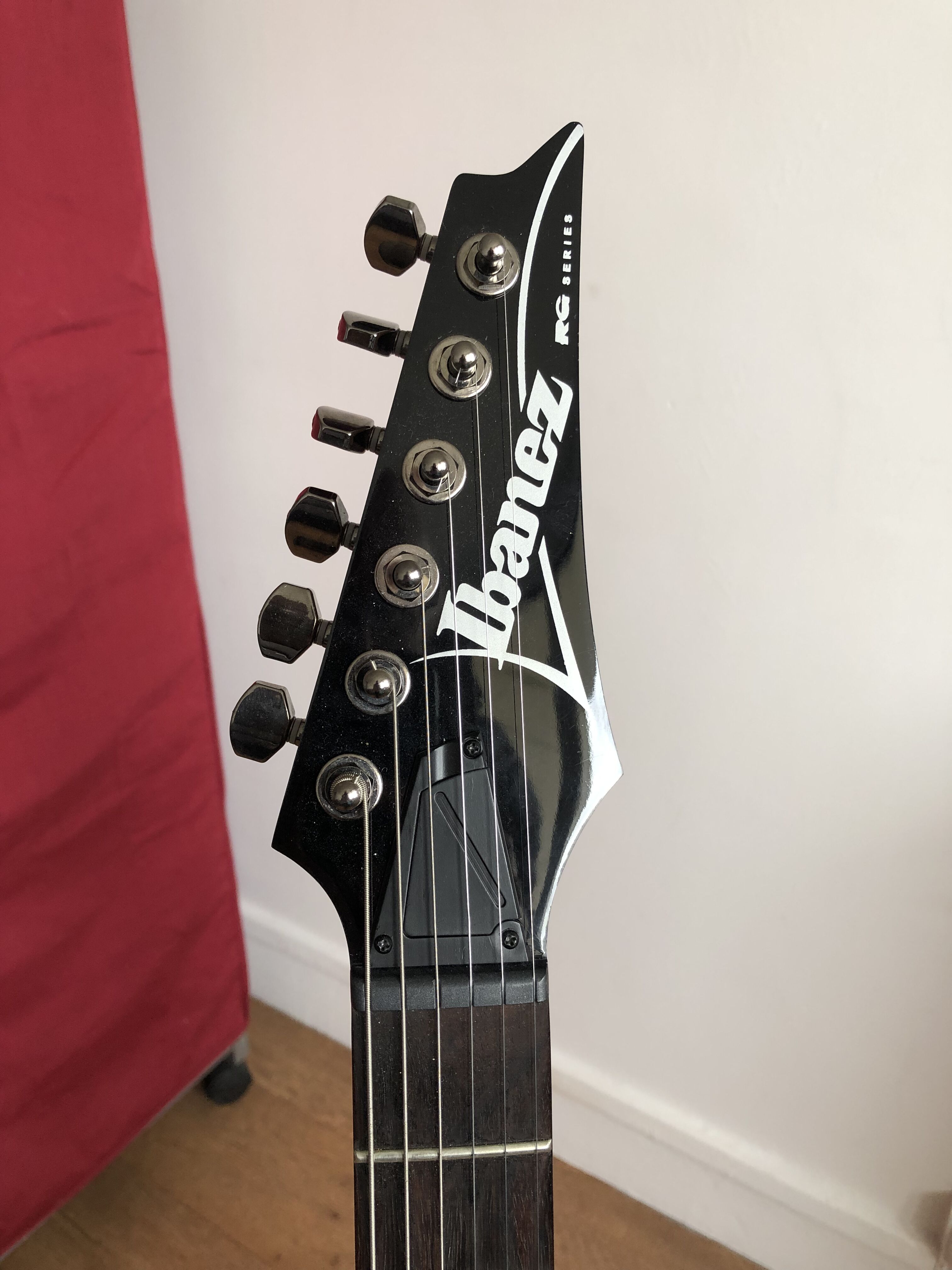 RG421 - Ibanez RG421 - Audiofanzine